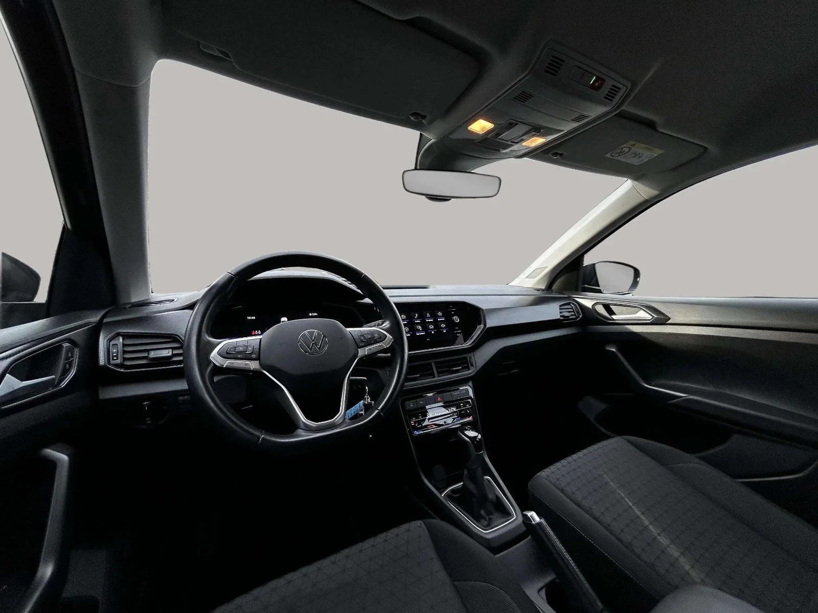 Volkswagen-T-Cross-image-17