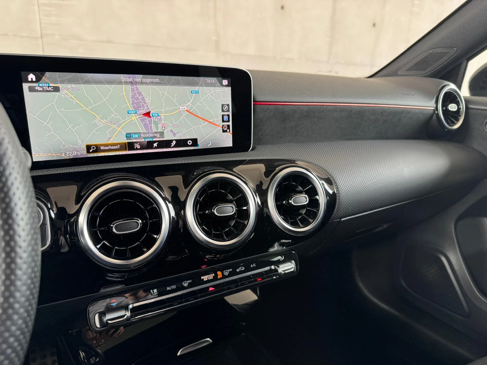 Mercedes-Benz-A-Klasse-image-18
