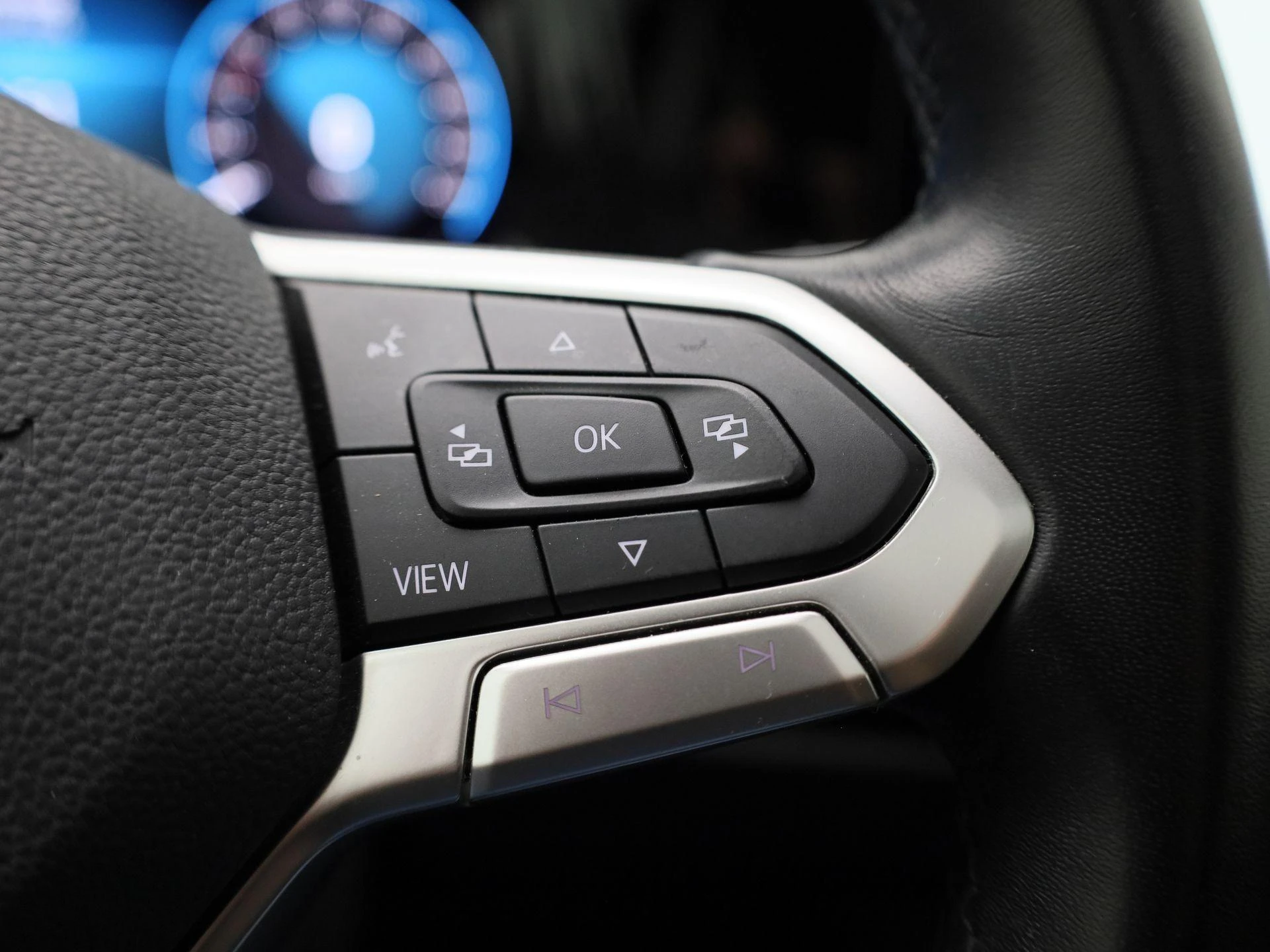 Volkswagen-Golf-image-17