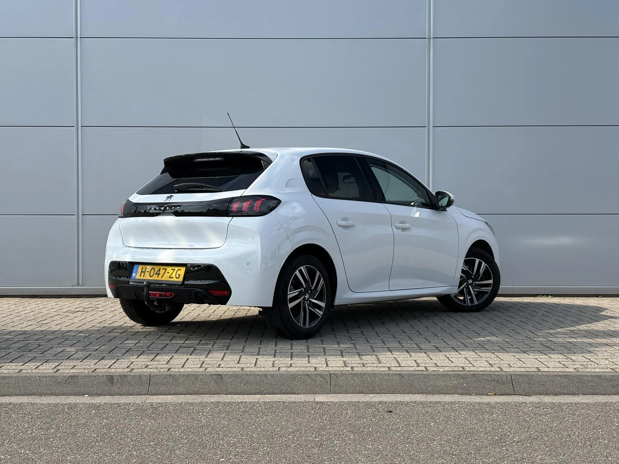 Peugeot-208-image-4