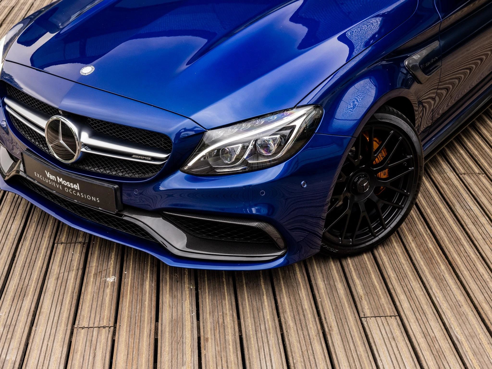 Mercedes-Benz-C-Klasse-image-5