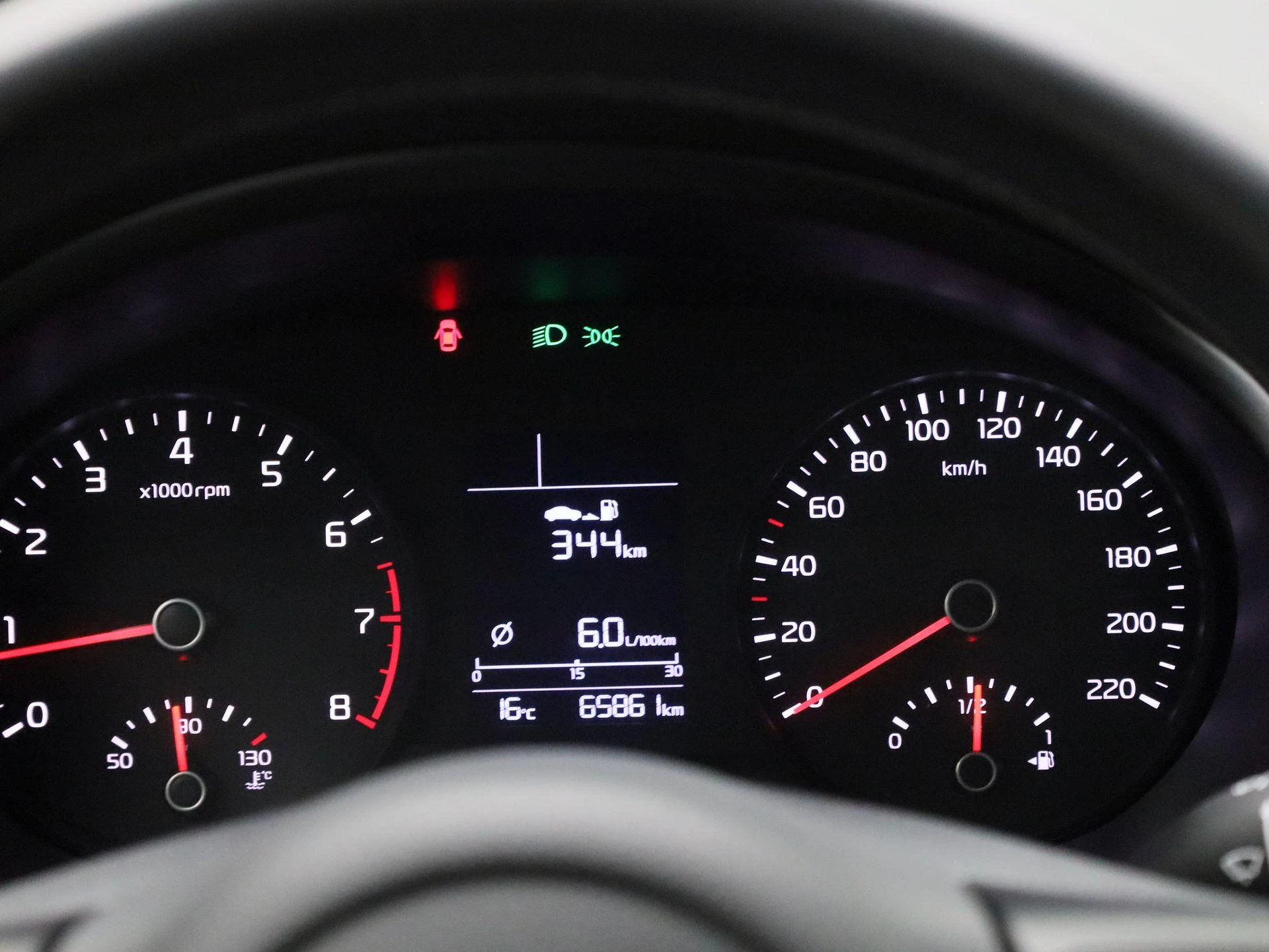 Kia-Stonic-image-7