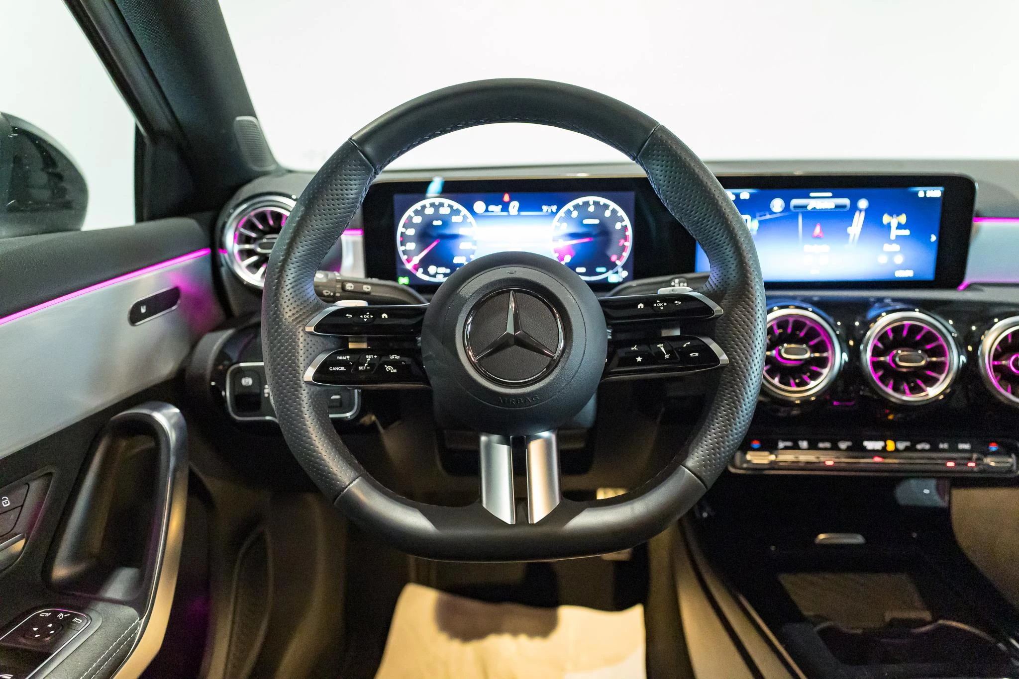 Mercedes-Benz Classe A 200 AMG Line | NIGHT PACK | PDC | 19" INCH