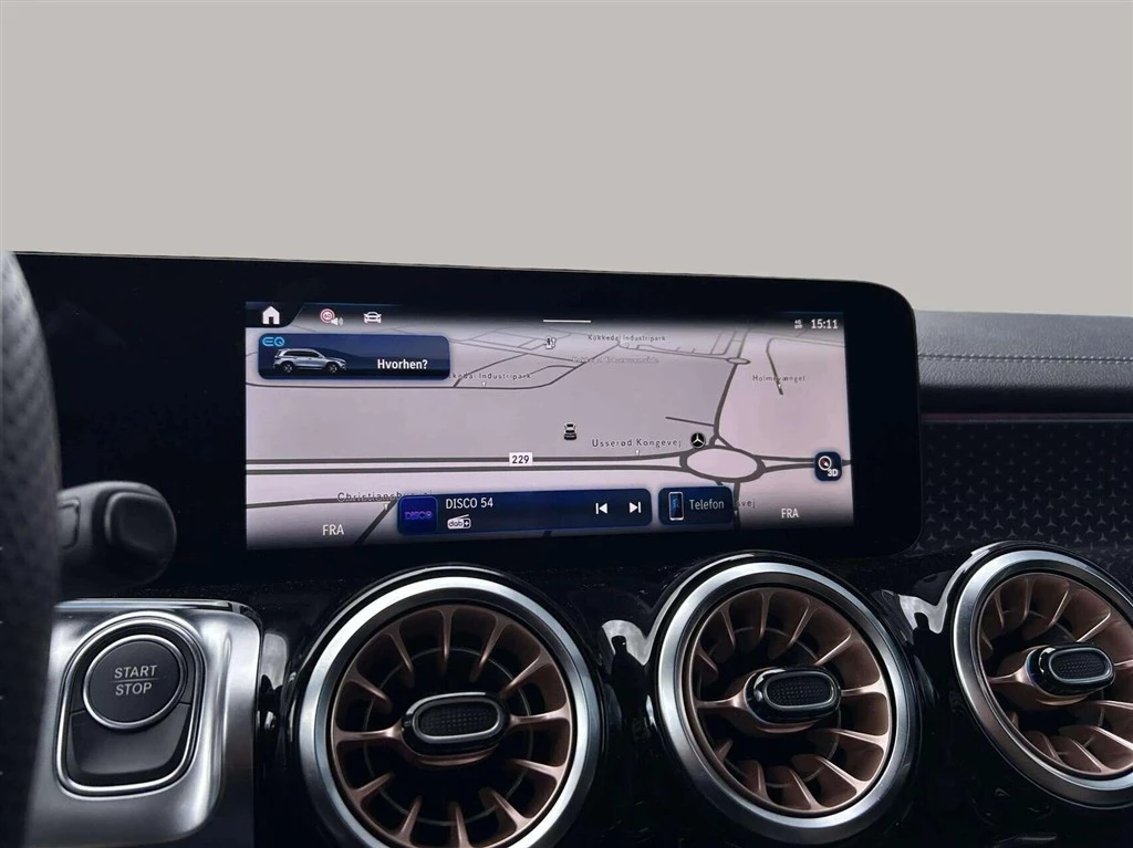 Mercedes-Benz-EQB-image-13