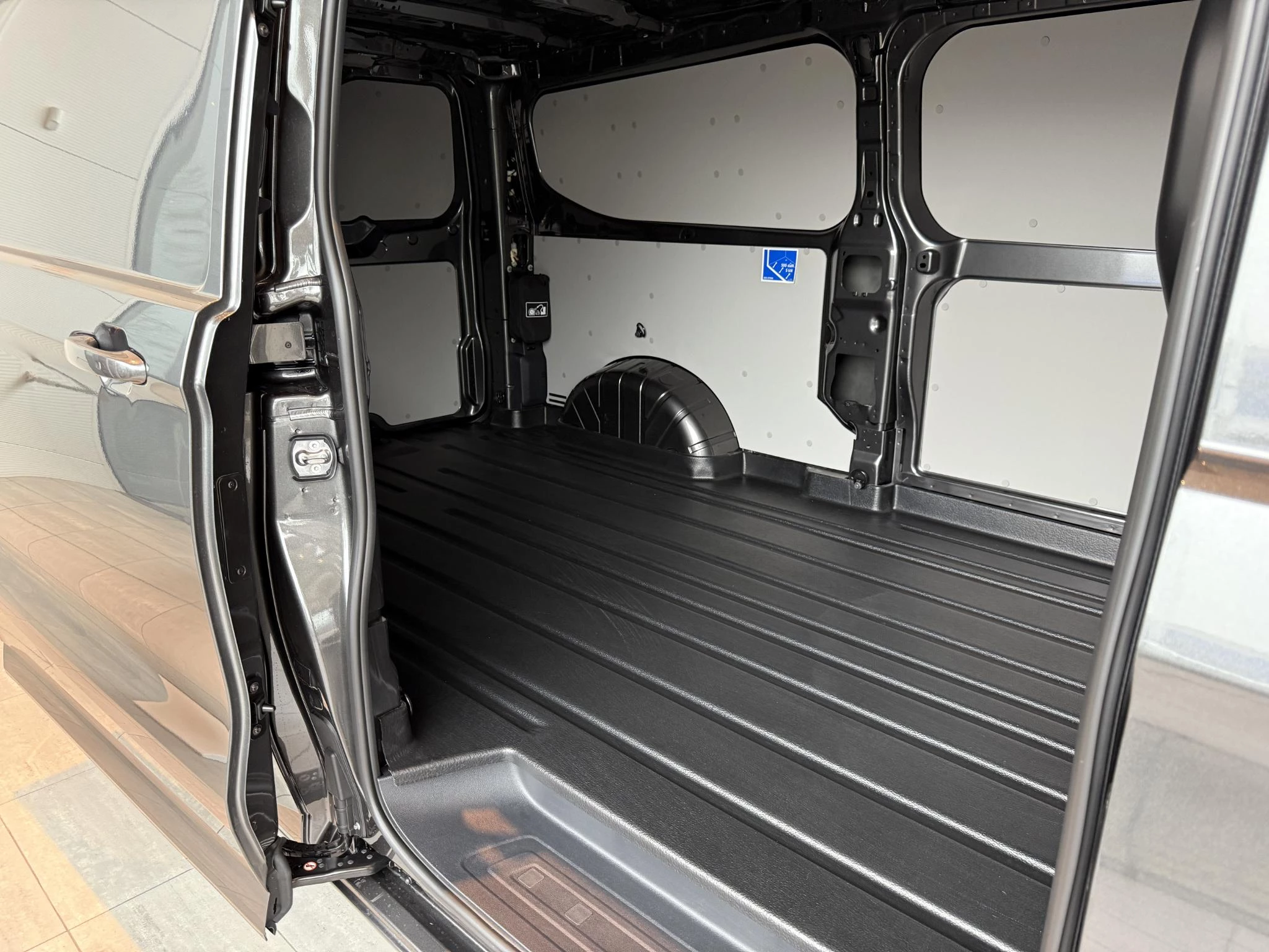 Ford-Transit Custom-image-18