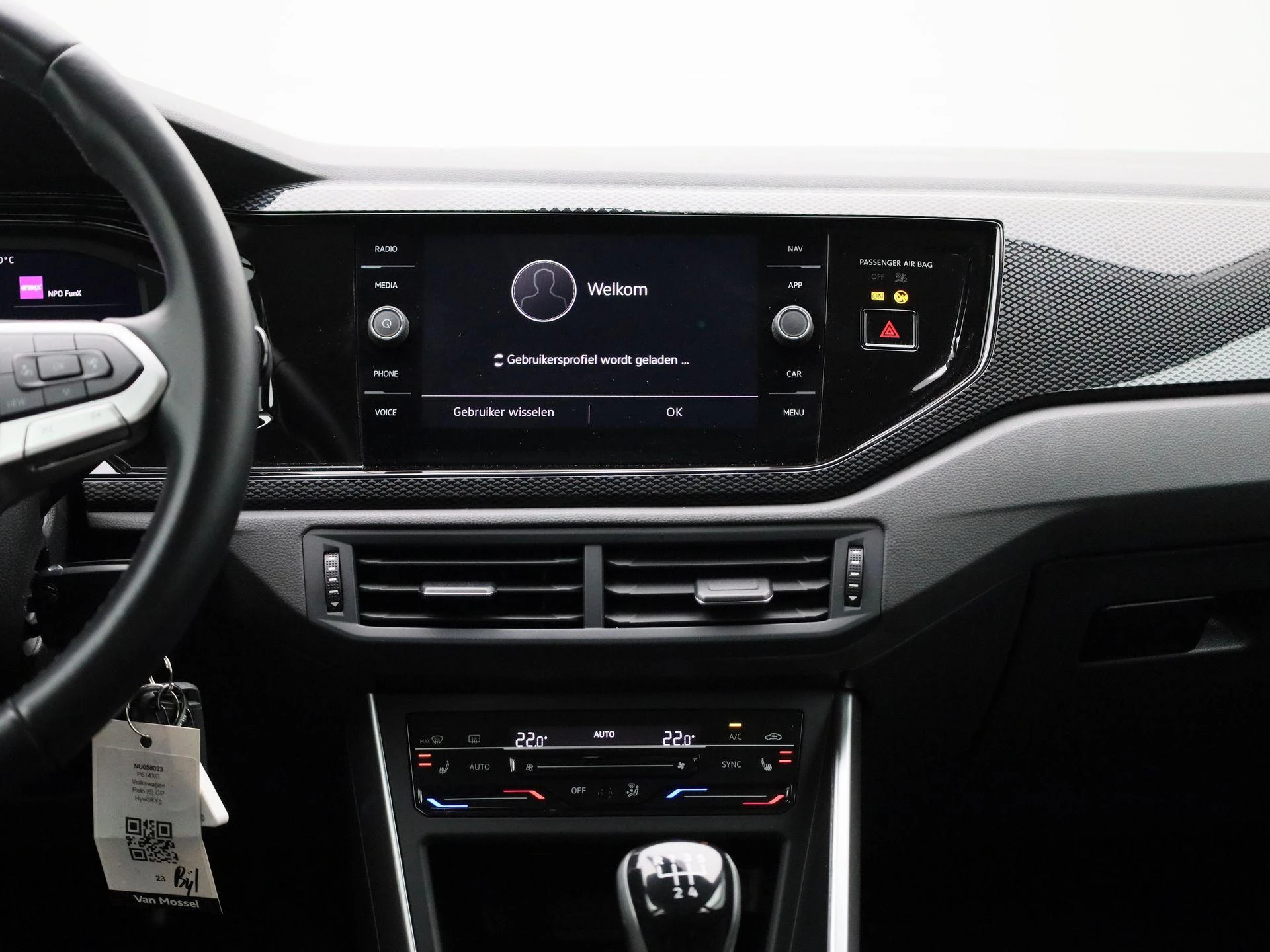 Volkswagen-Polo-image-8