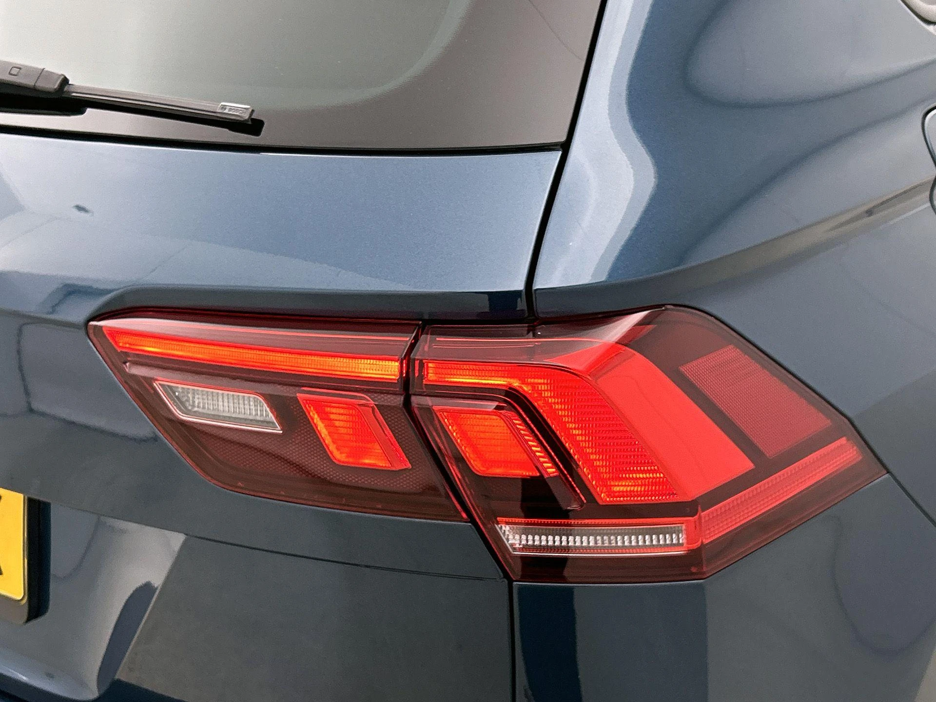 Volkswagen-Tiguan-image-14