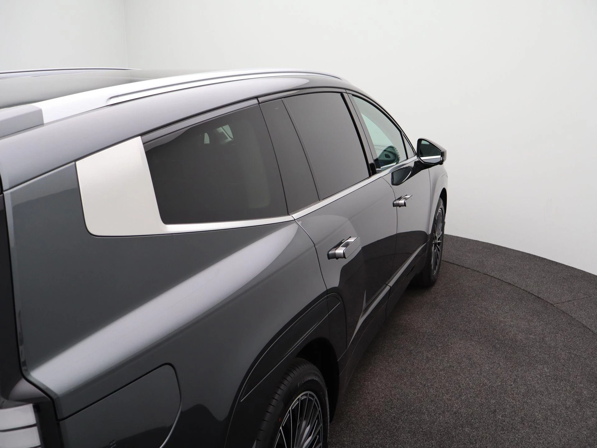 Hyundai-IONIQ 9-image-45