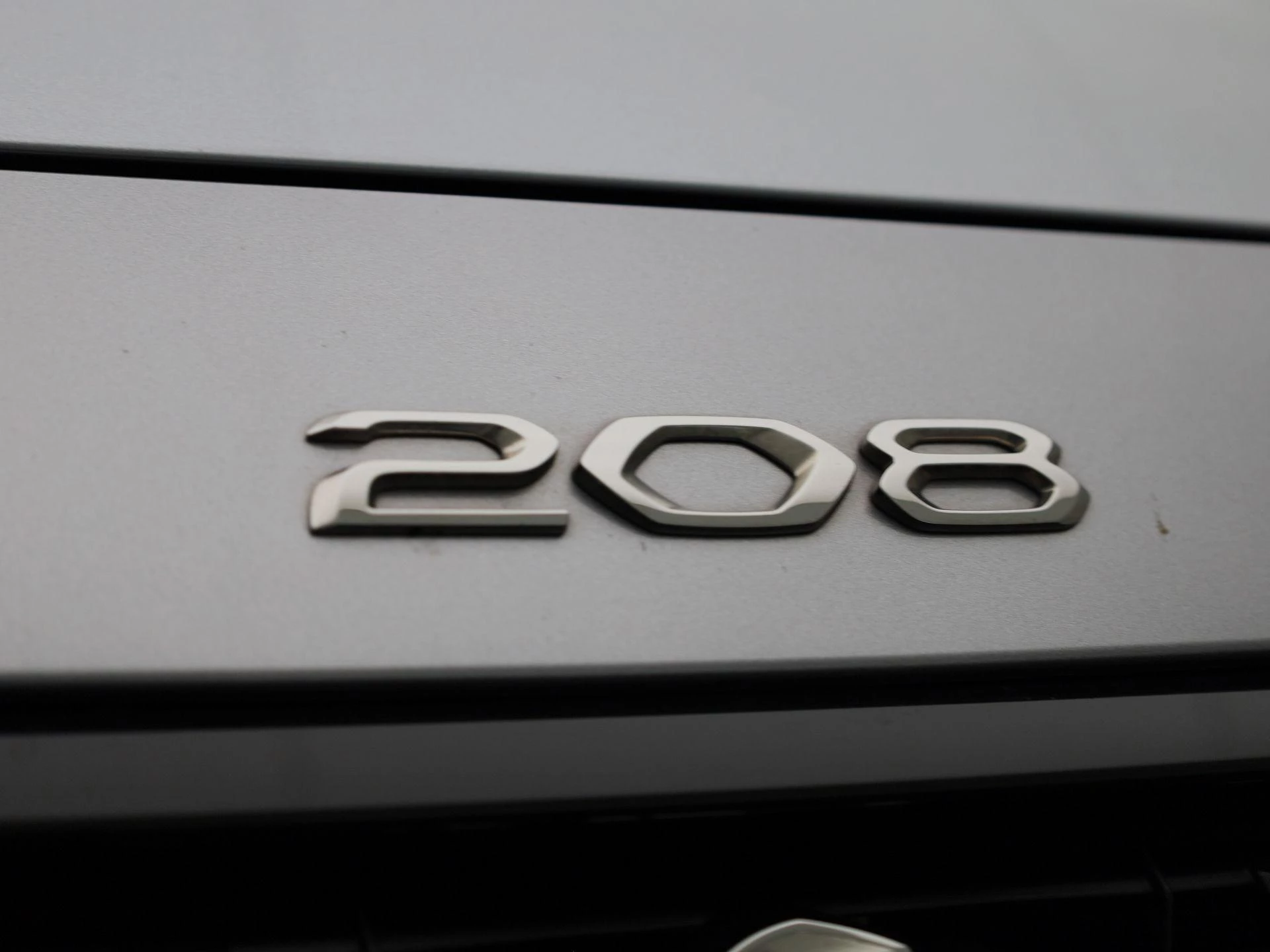 Peugeot-e-208-image-34