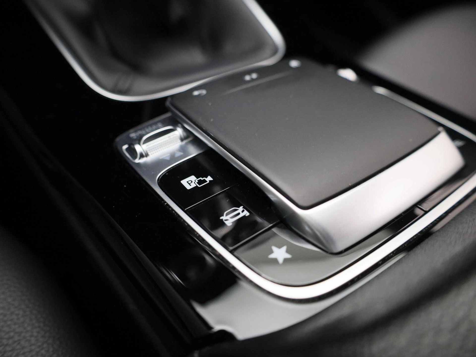 Mercedes-Benz-B-Klasse-image-24