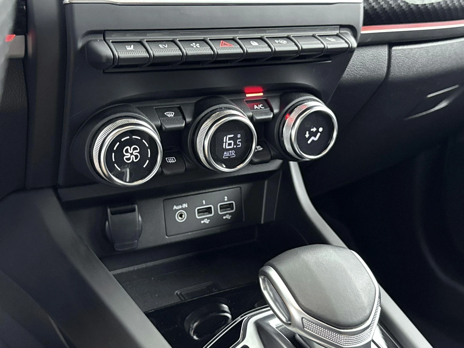 Renault-Arkana-image-14
