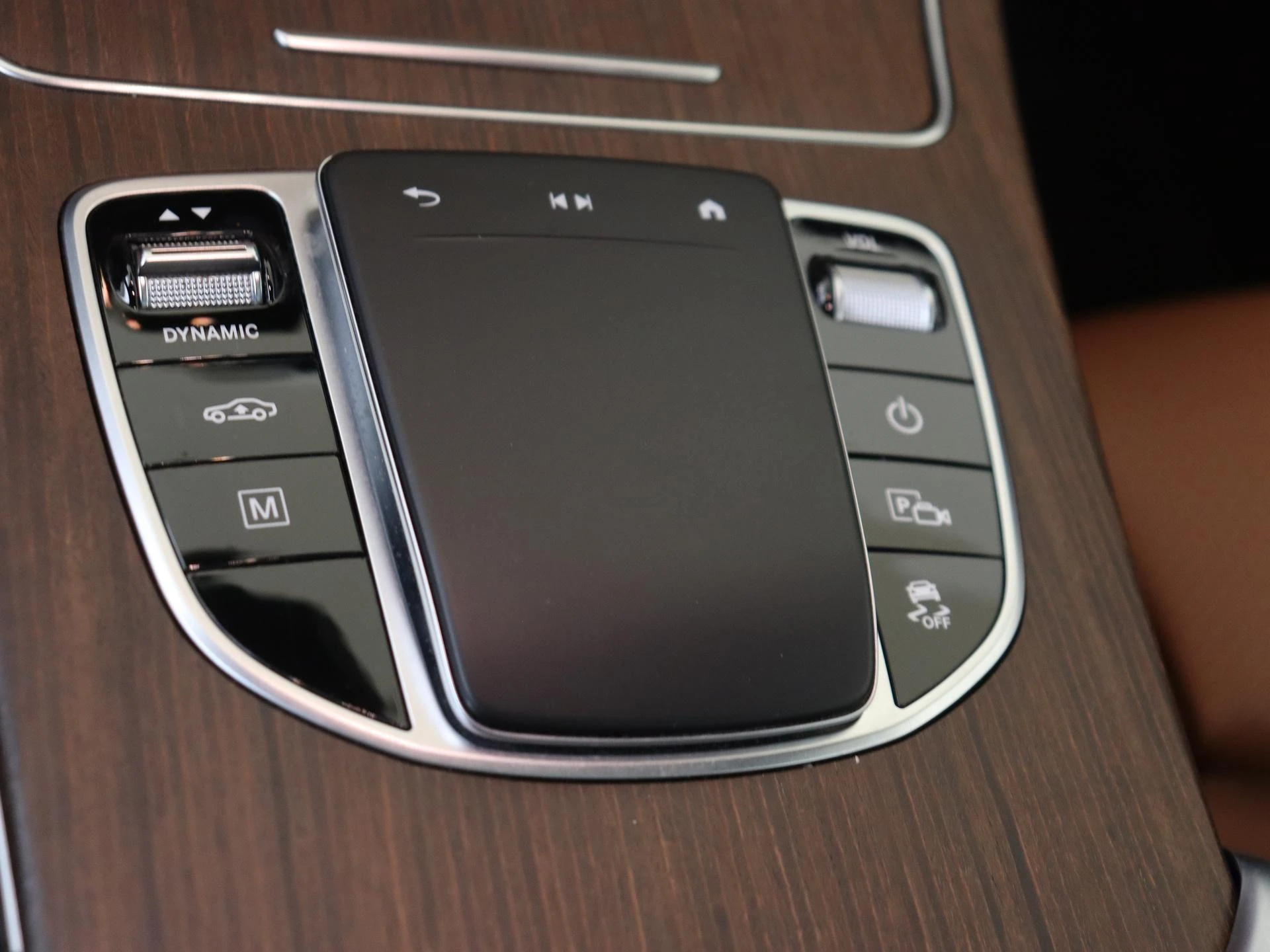 Mercedes-Benz GLC 300e 4MATIC Premium Plus