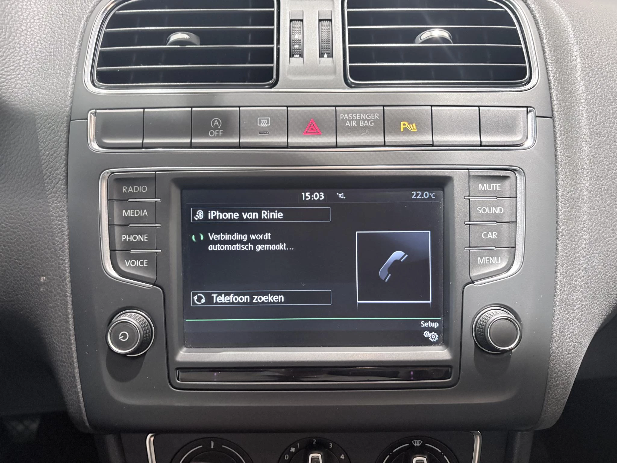 Volkswagen-Polo-image-21