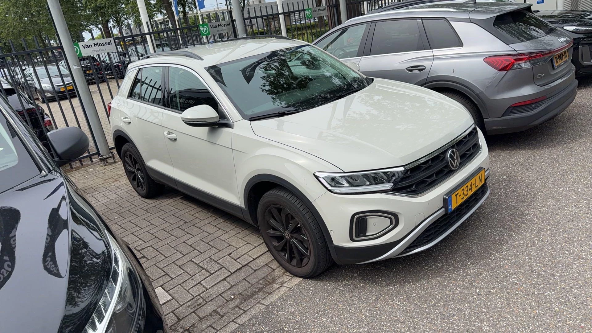 Volkswagen T-Roc 1.5 TSI Life Business