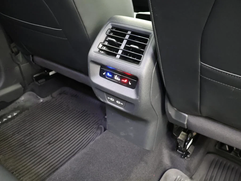 Volkswagen-Tayron-image-11