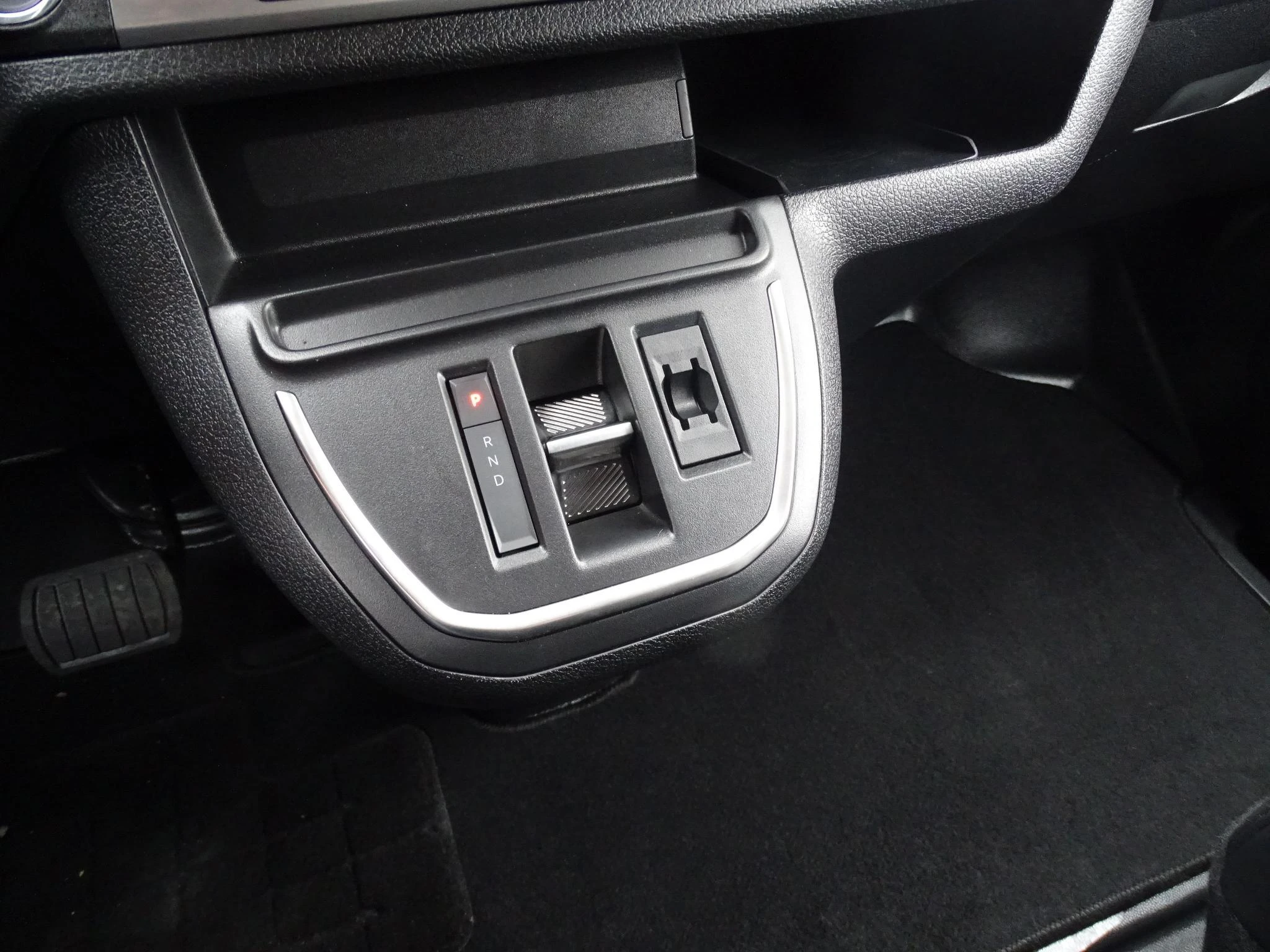 Opel-Vivaro-image-18