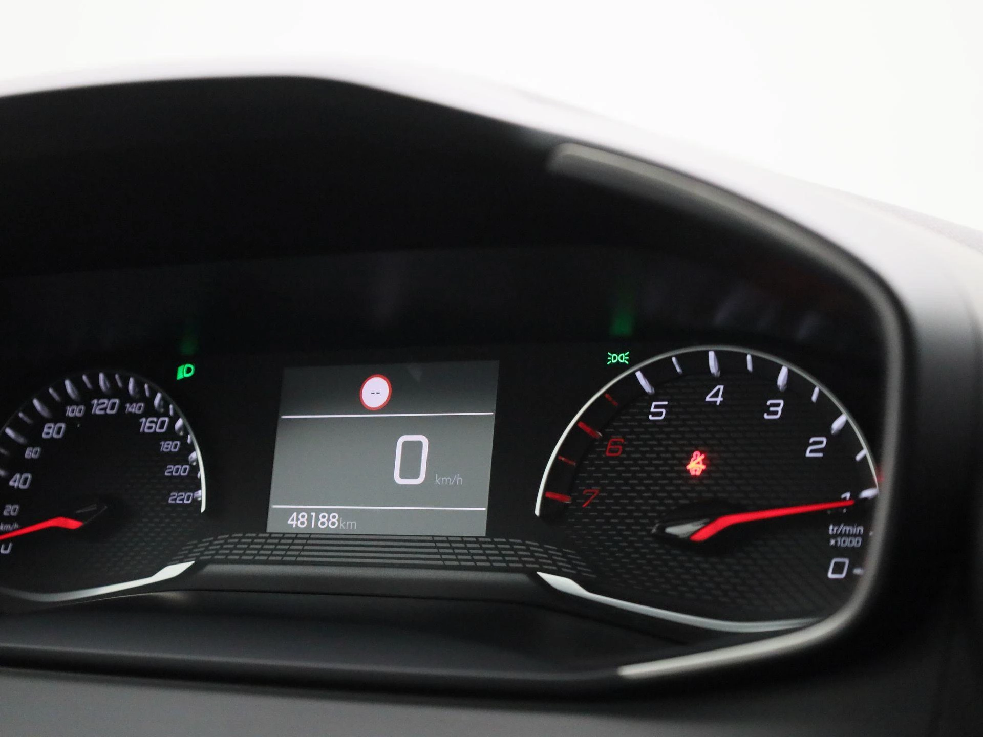 Peugeot-2008-image-24