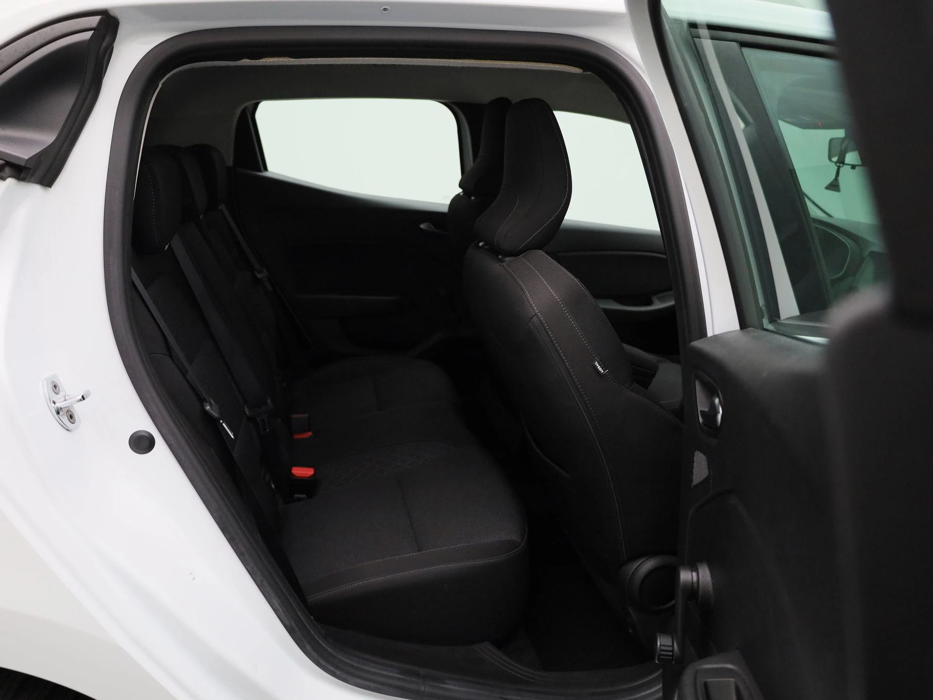 Renault-Clio-image-30