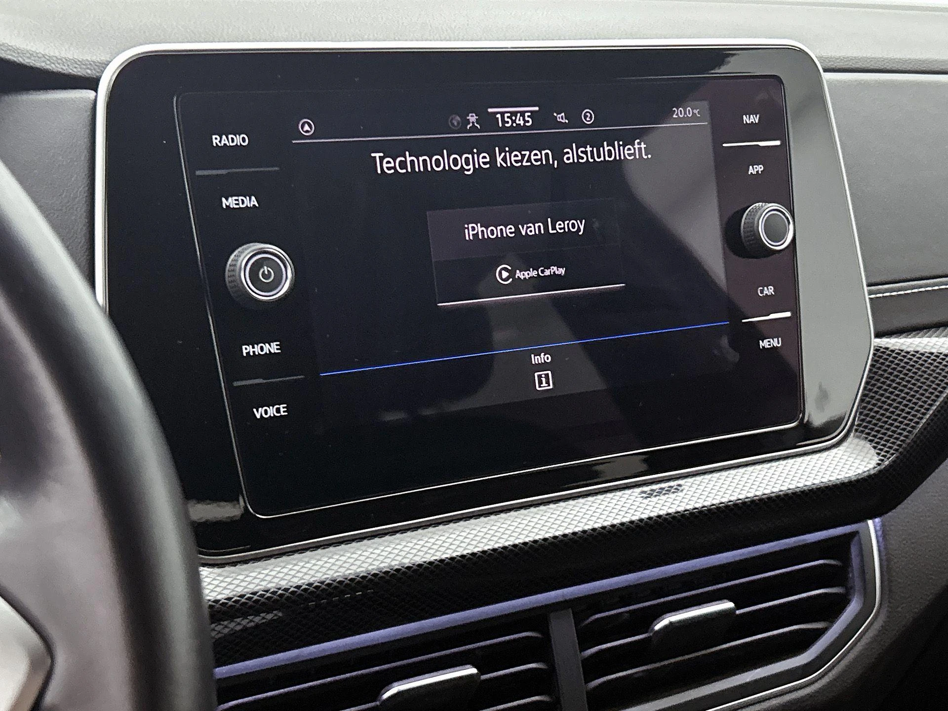 Volkswagen-T-Cross-image-18