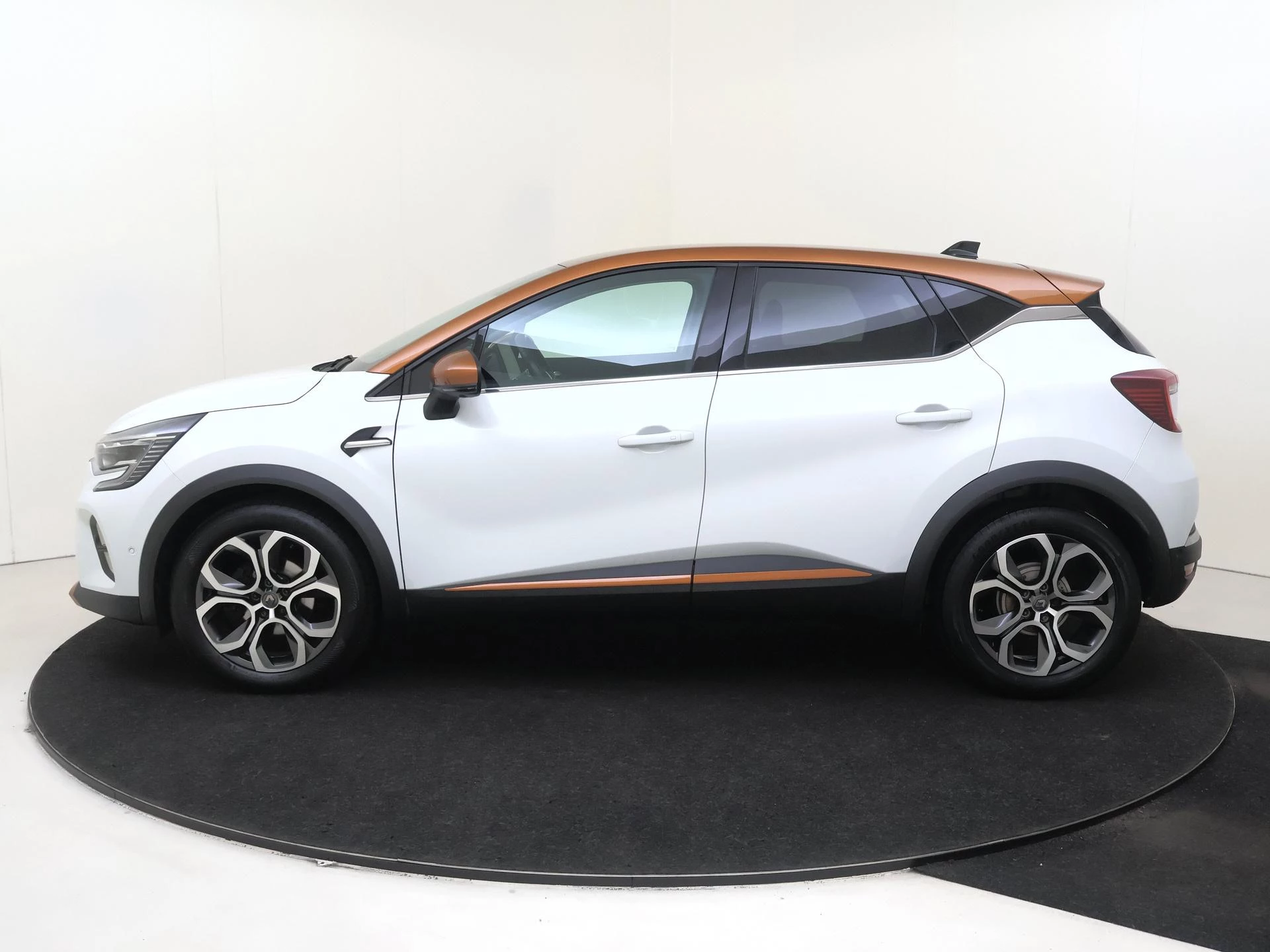 Renault-Captur-image-7
