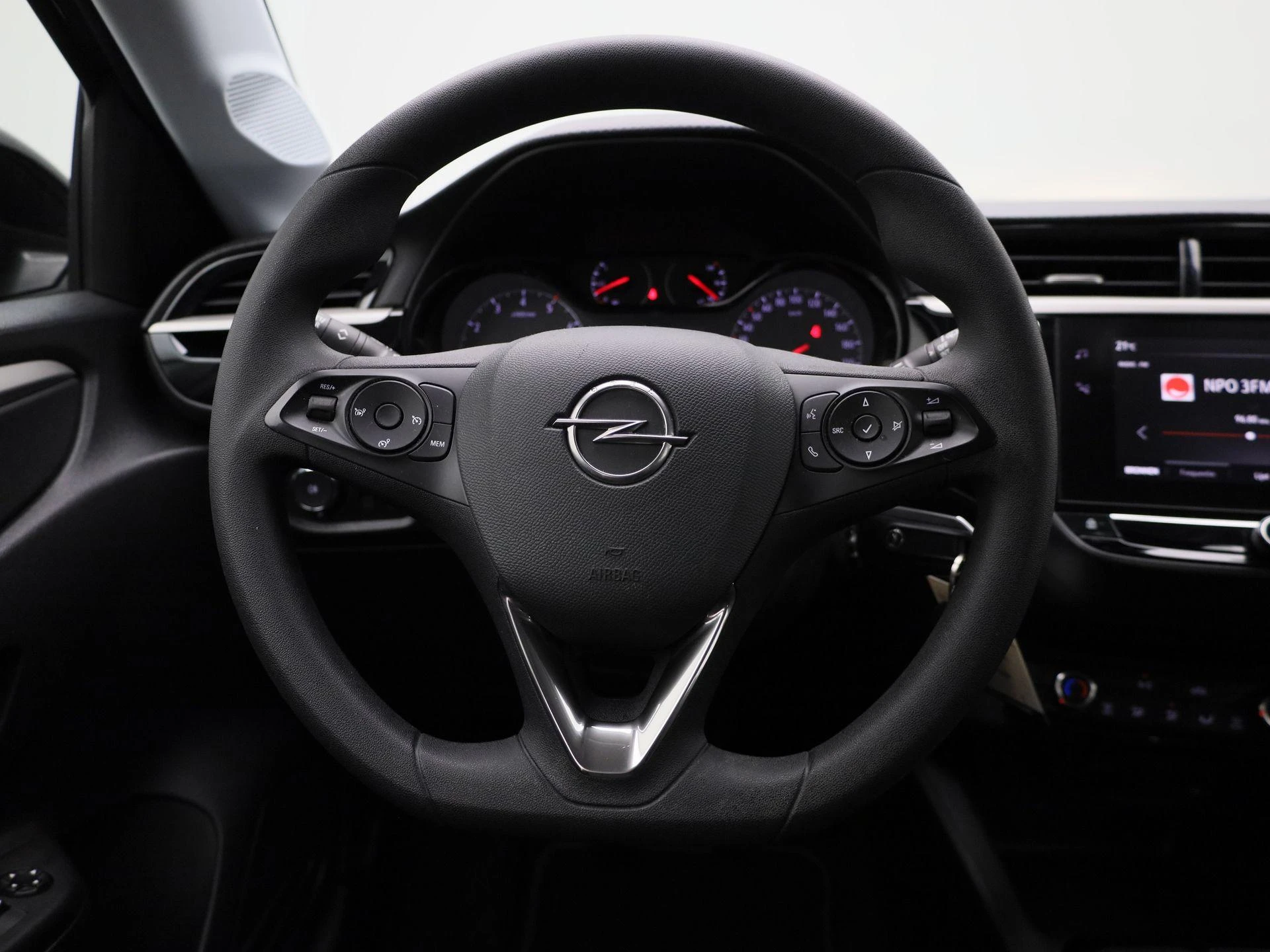 Opel-Corsa-image-6