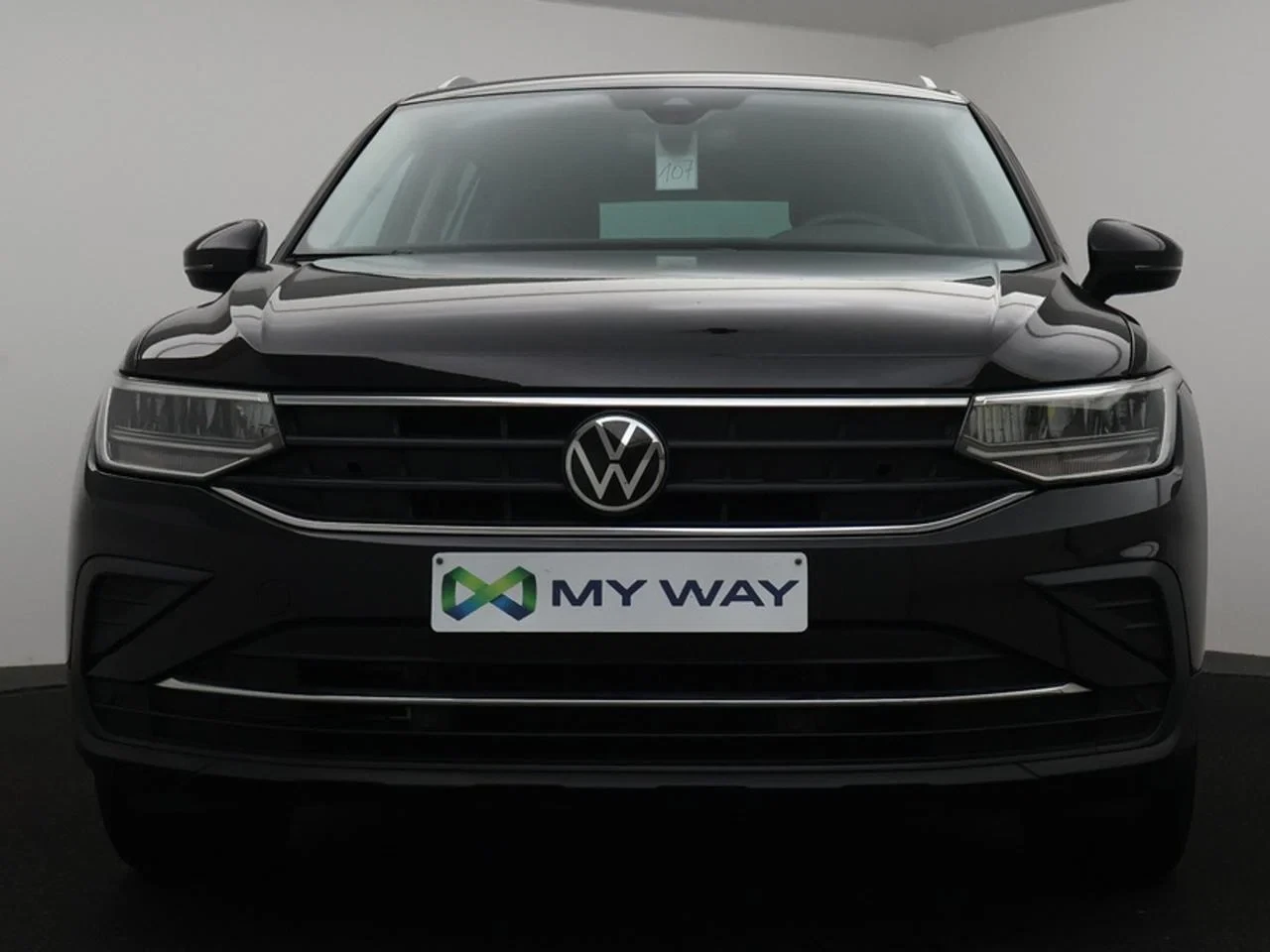 Volkswagen-Tiguan-image-10