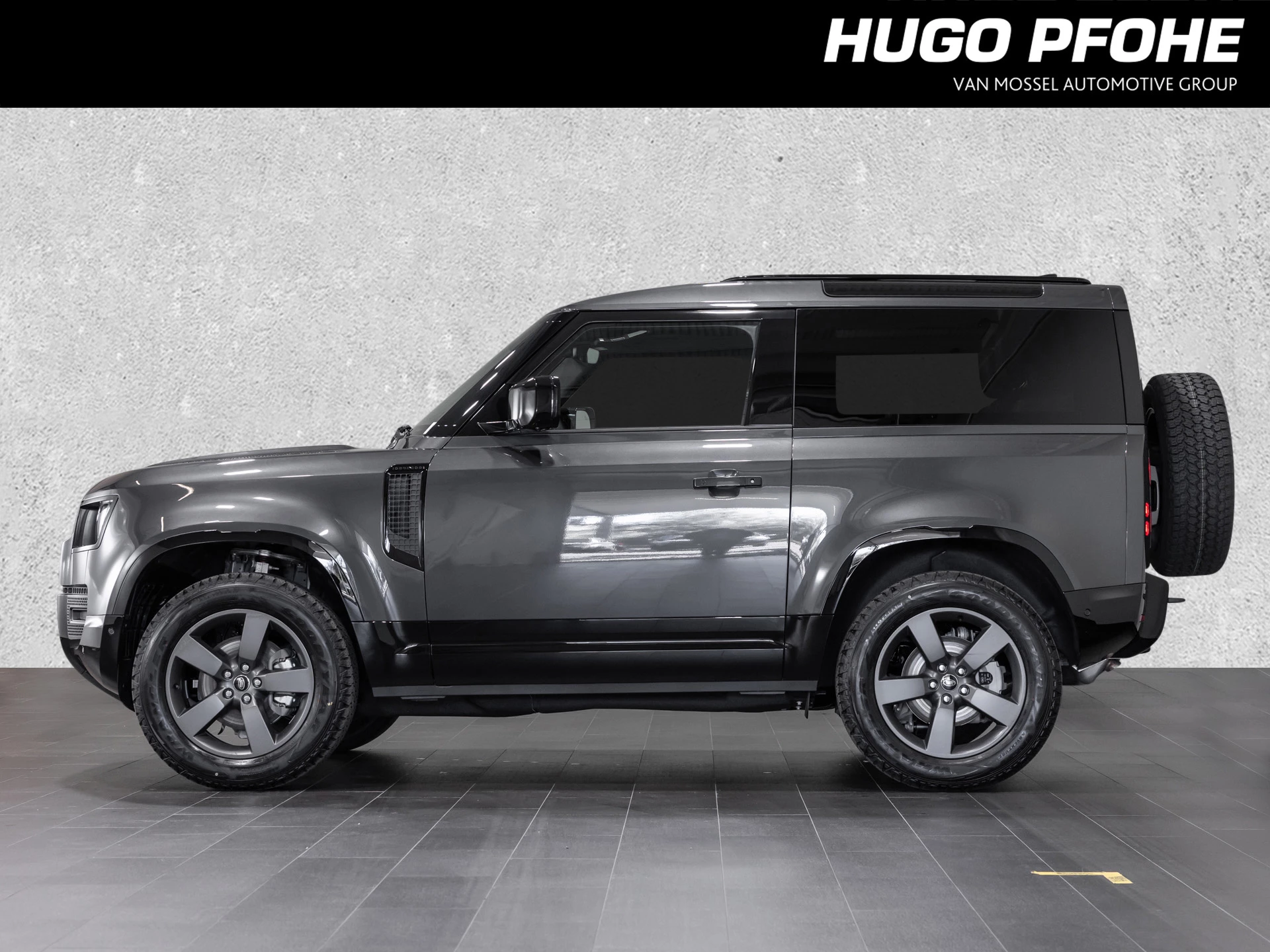 Land Rover-Defender-image-3