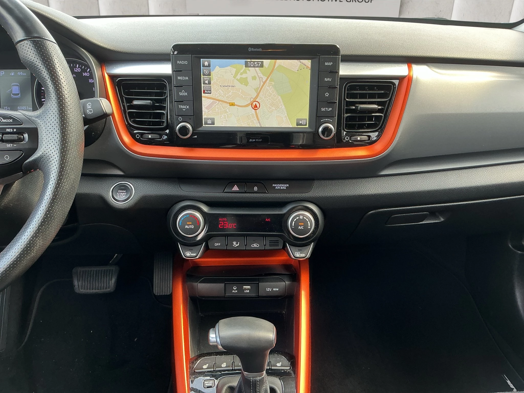 Kia Stonic | Spirit | Automatik | LED | SHZ | LRHZ | NAVI | AHK