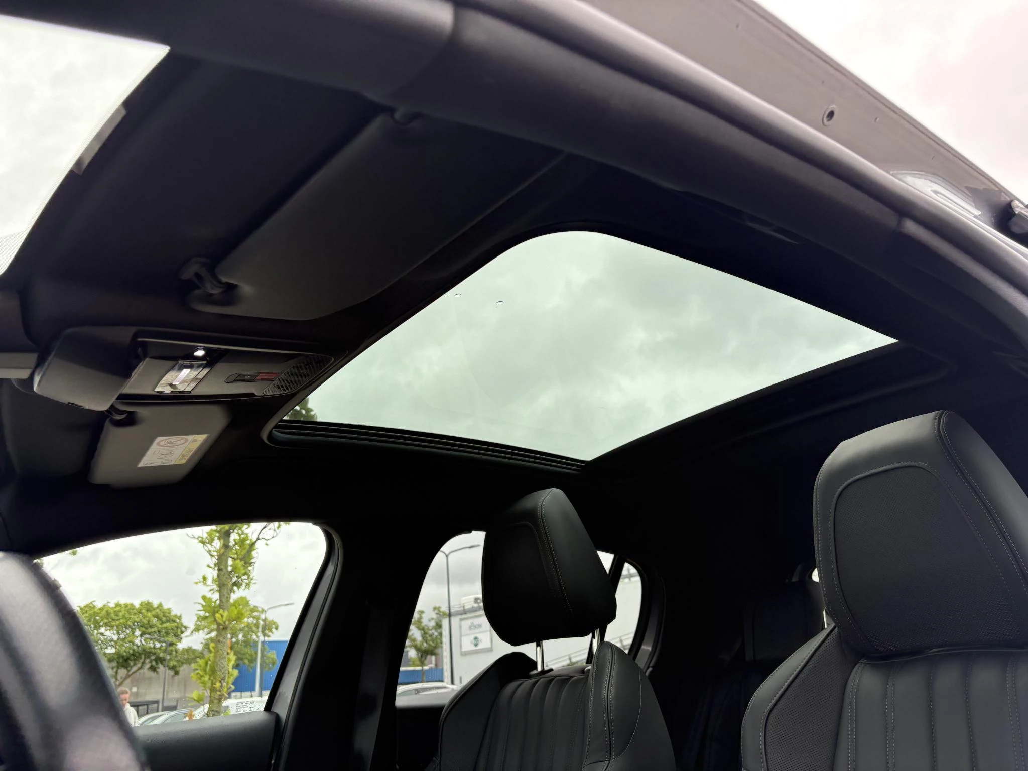 Peugeot-208-image-13