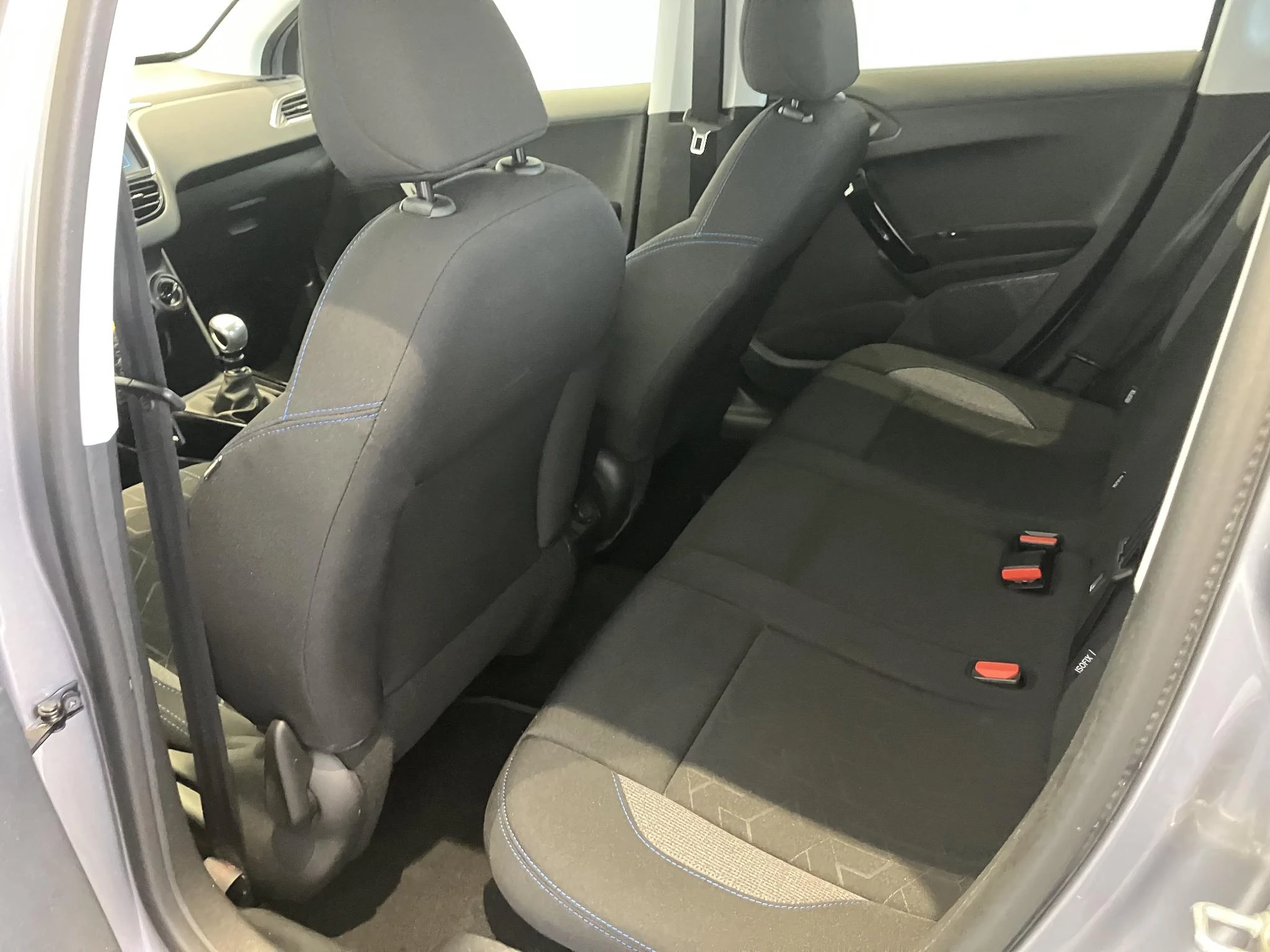 Peugeot-2008-image-12