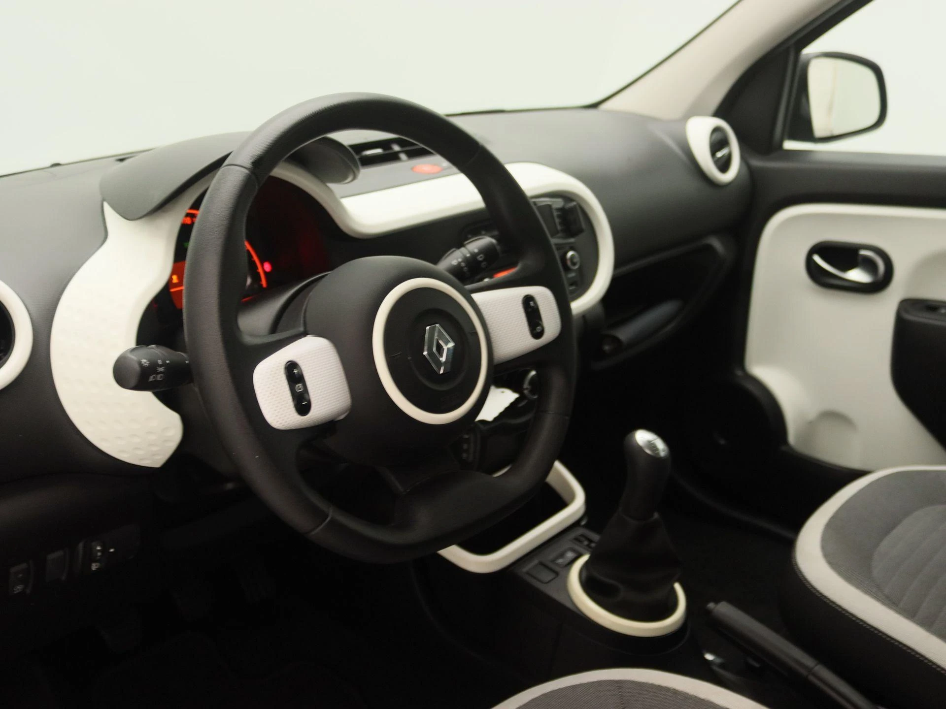 Renault-Twingo-image-20