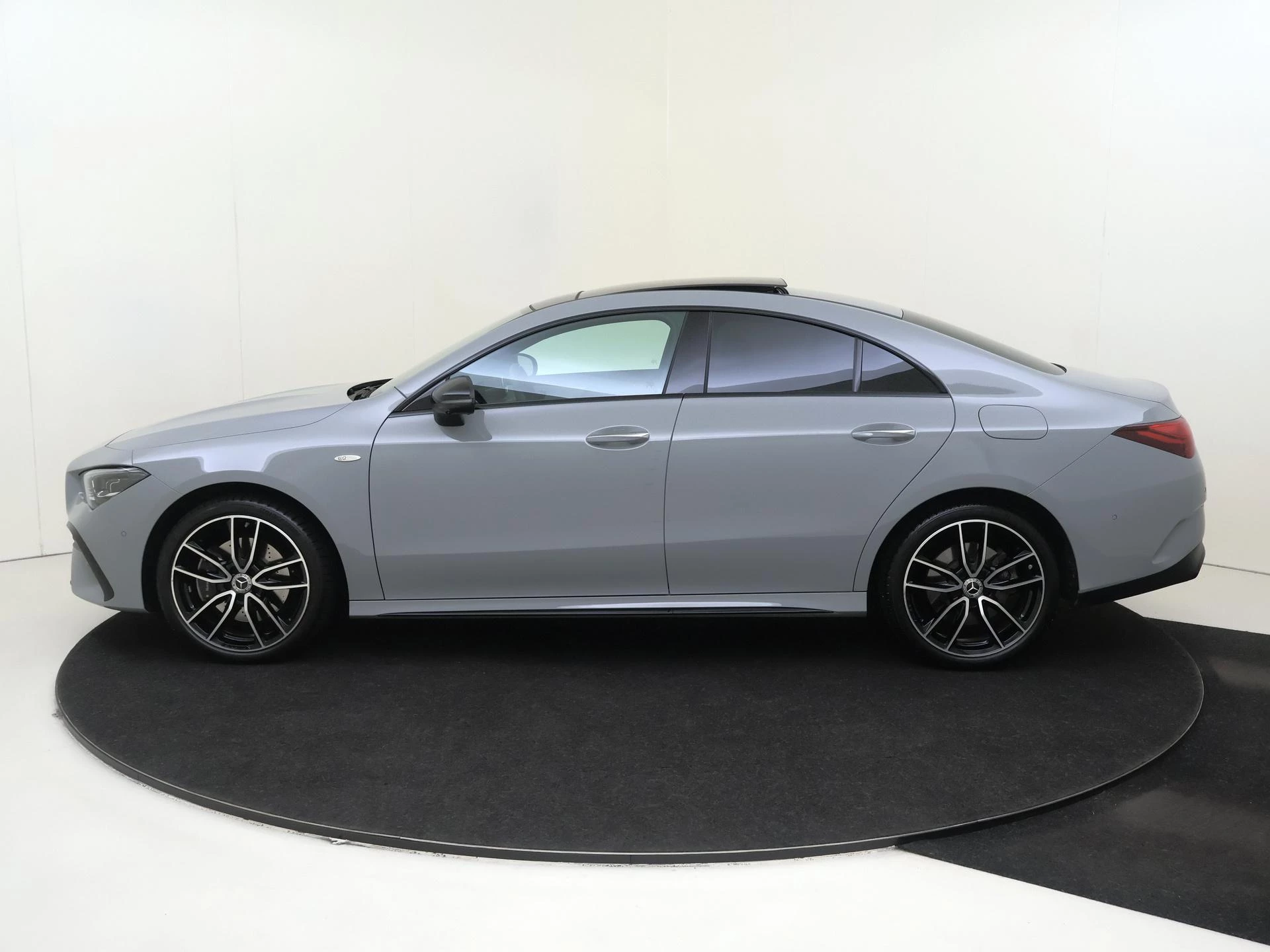 Mercedes-Benz CLA 250 e Business Solution AMG