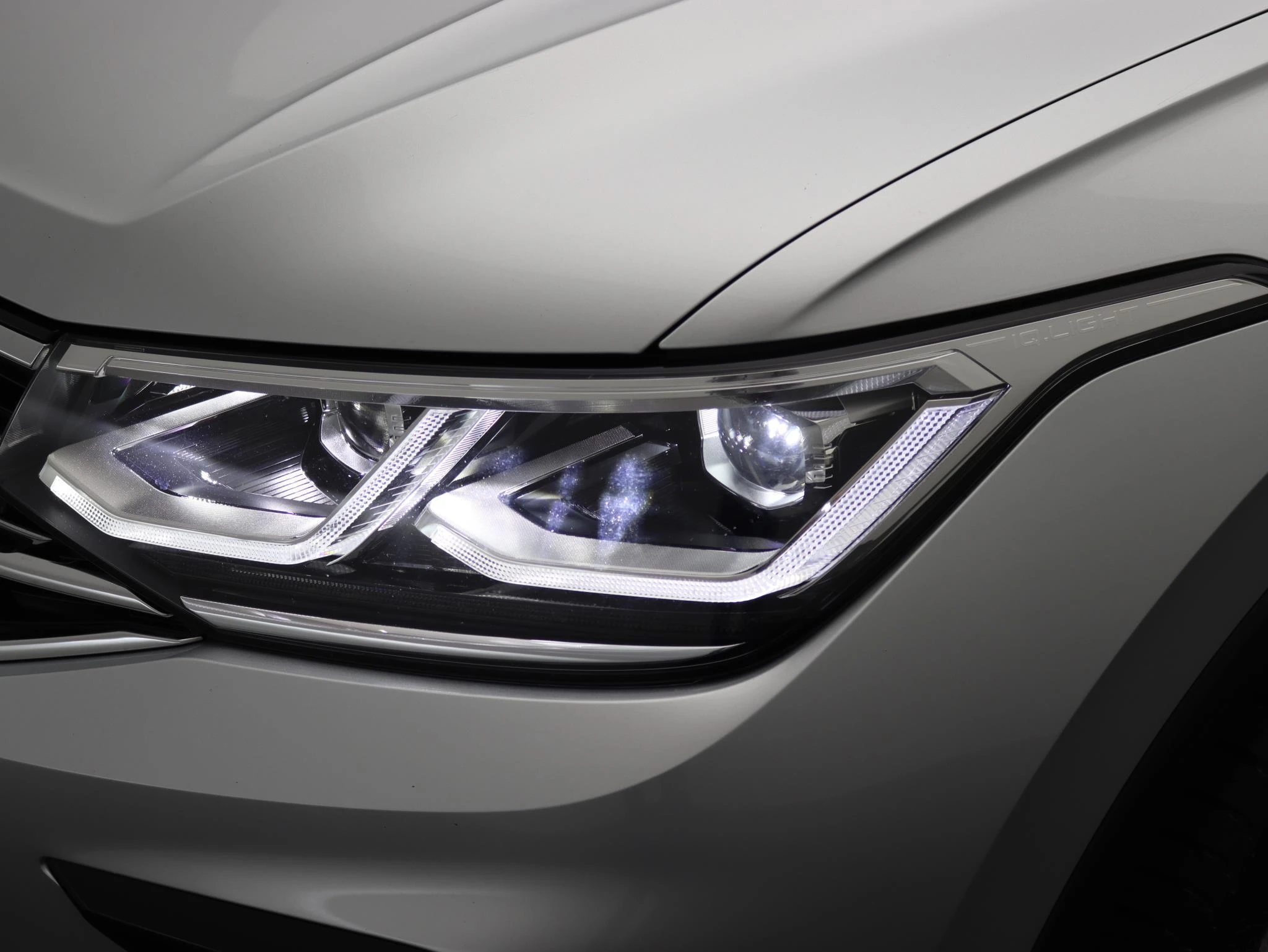 Volkswagen-Tiguan-image-15