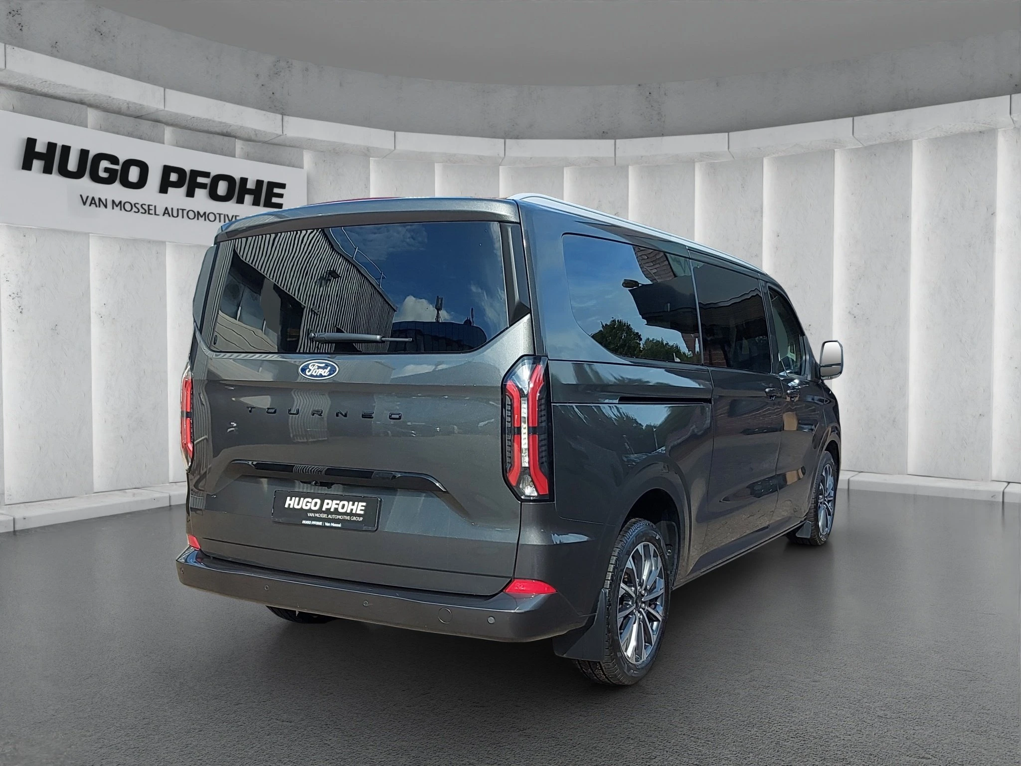 Ford-Tourneo Custom-image-4
