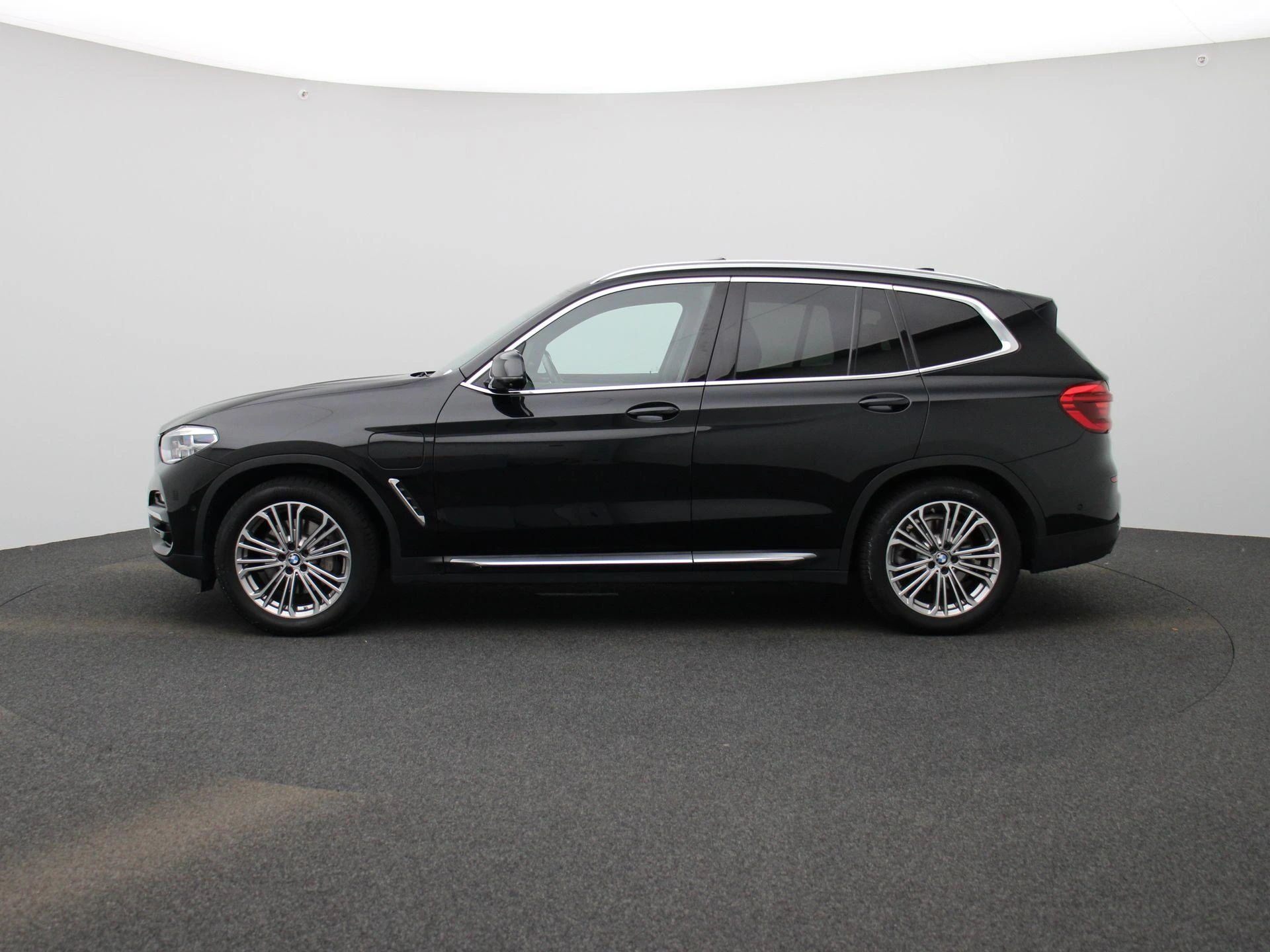 BMW-X3-image-4