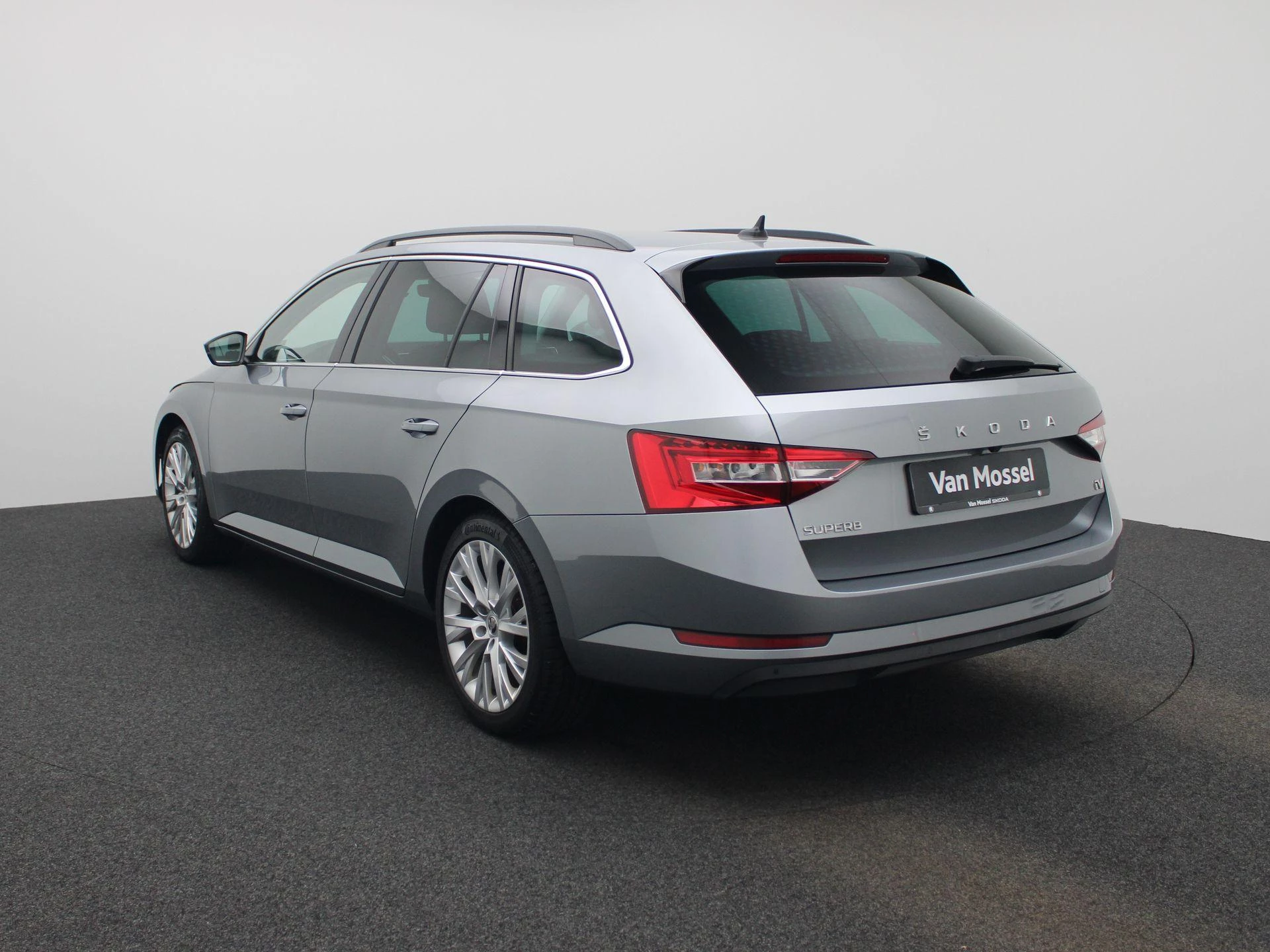 Škoda-Superb-image-1