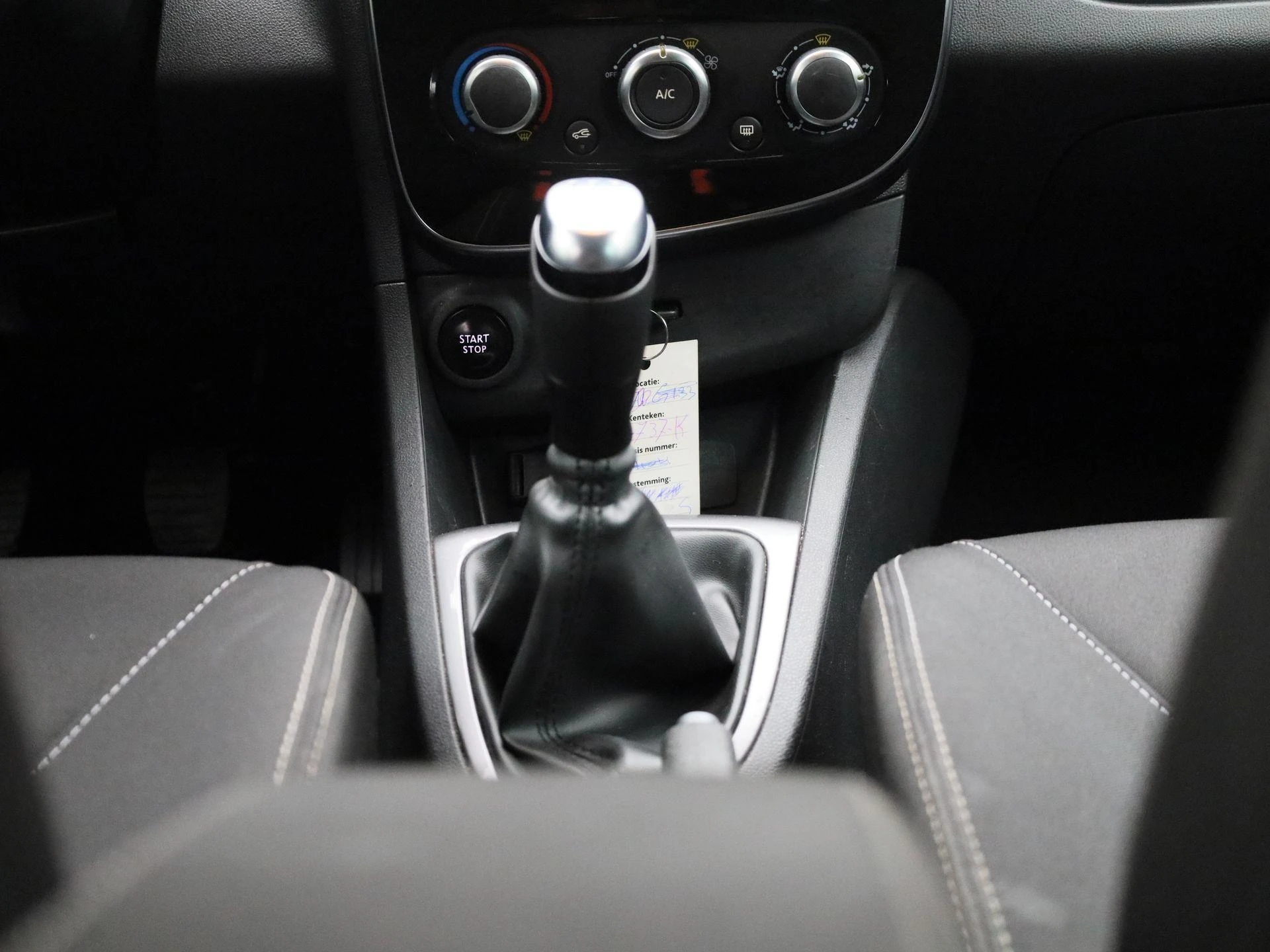 Renault-Clio-image-9
