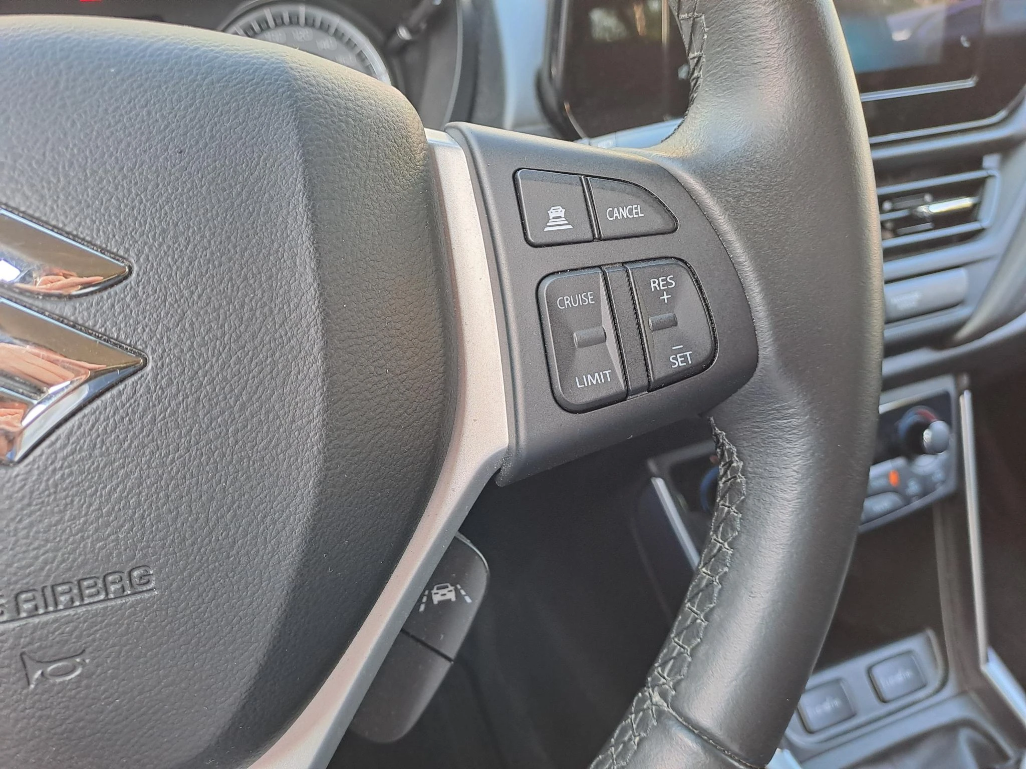 Suzuki-S-Cross-image-19