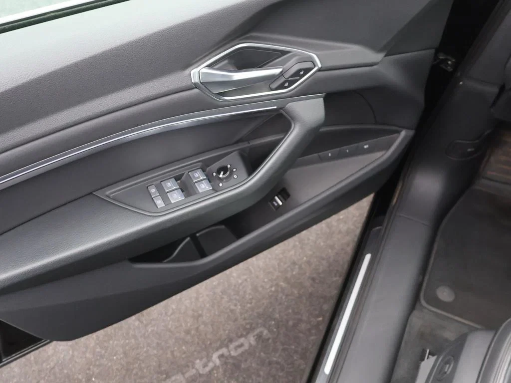 Audi-e-tron-image-13