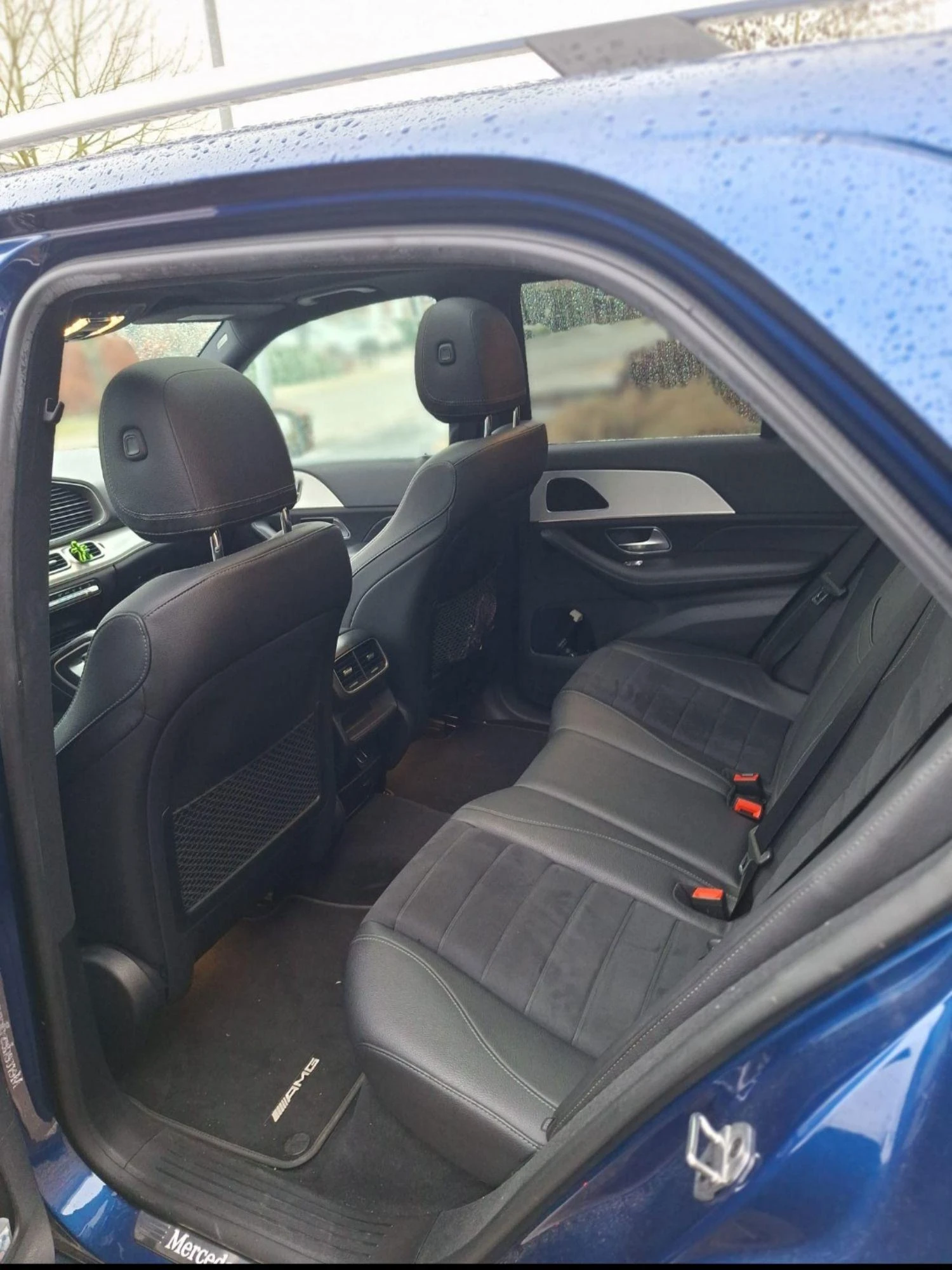 Mercedes-Benz-GLE-image-3