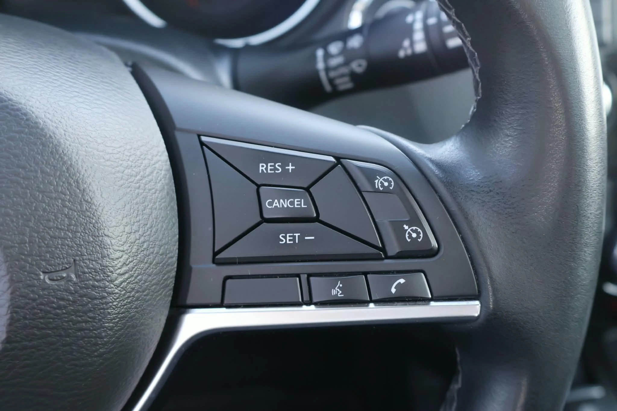 Nissan-QASHQAI-image-16