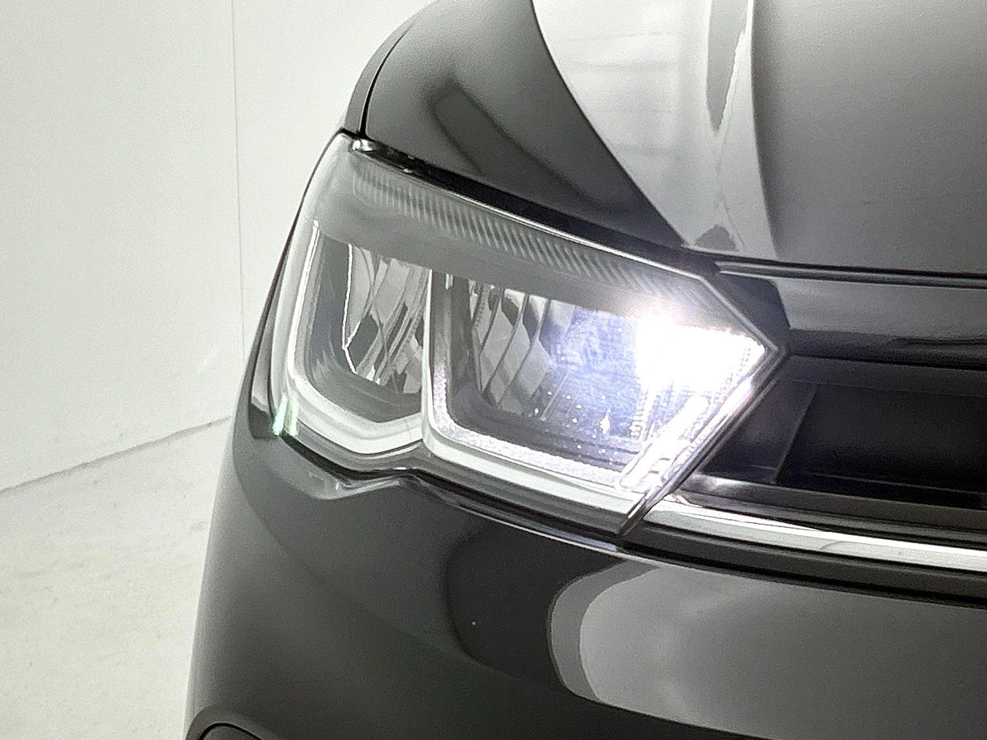 Volkswagen-Polo-image-20