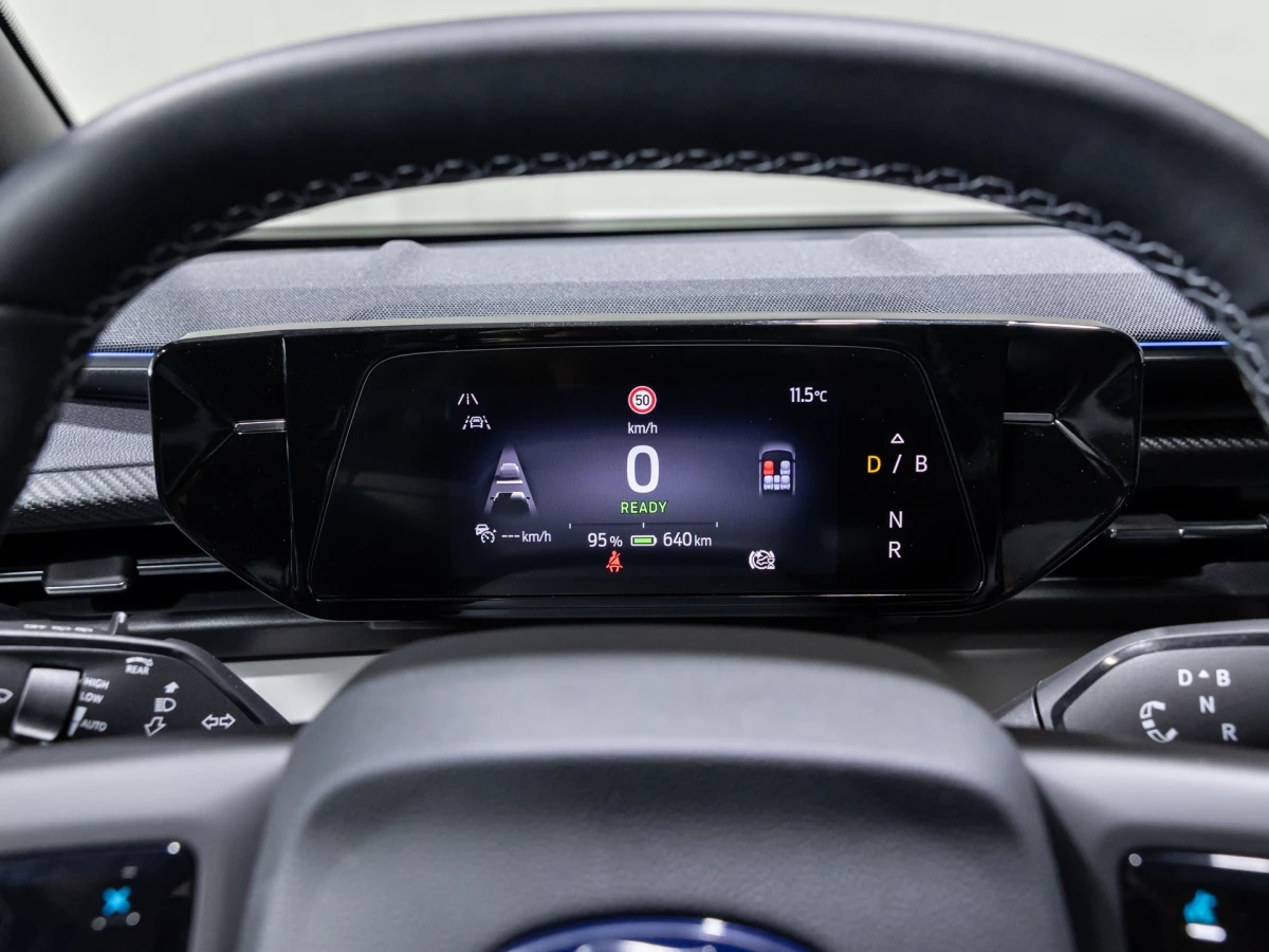 Ford Explorer Premium Extended Range | Pano | 360Grad | Leder | ACC