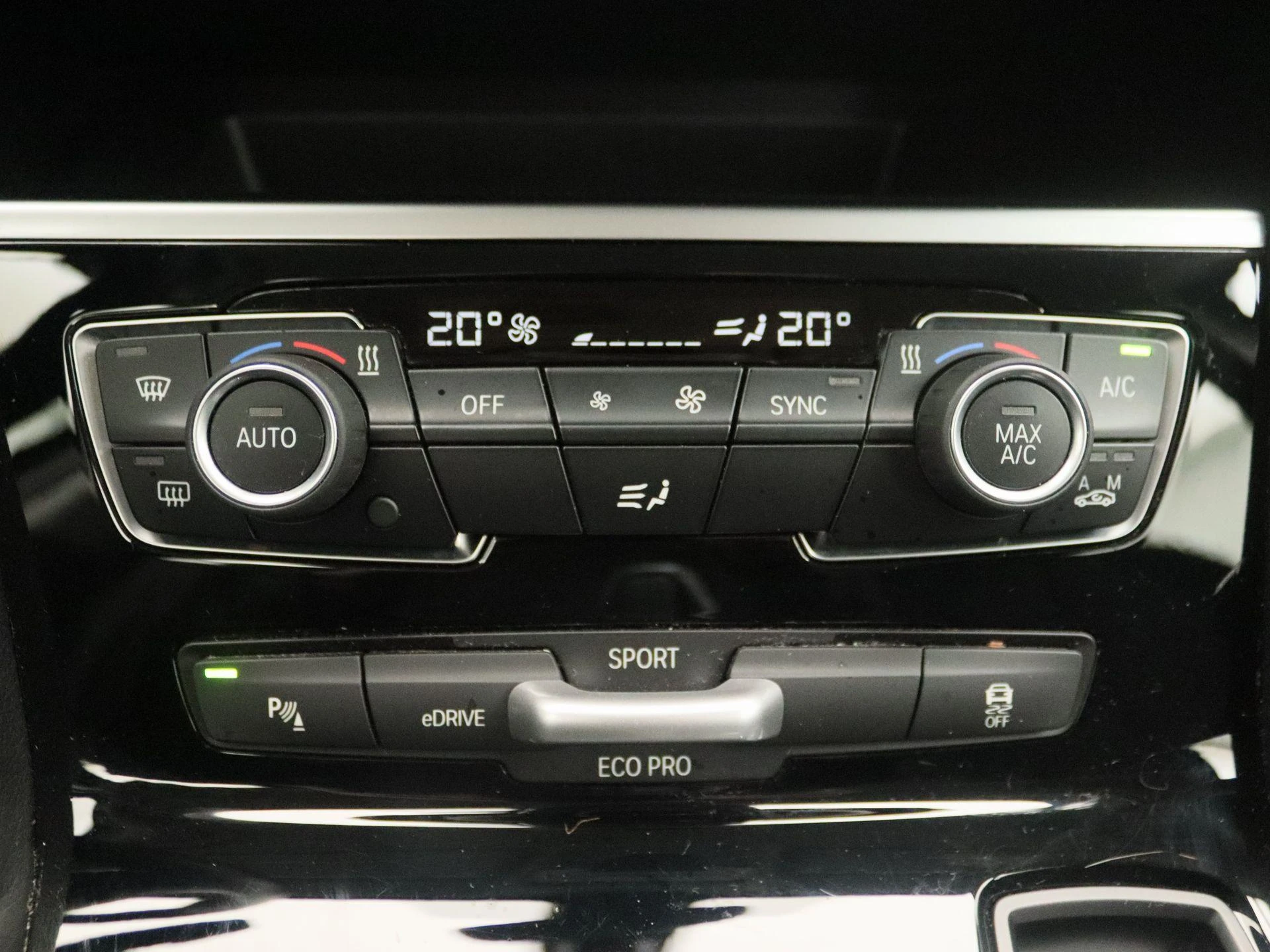 BMW-2 Serie-image-9