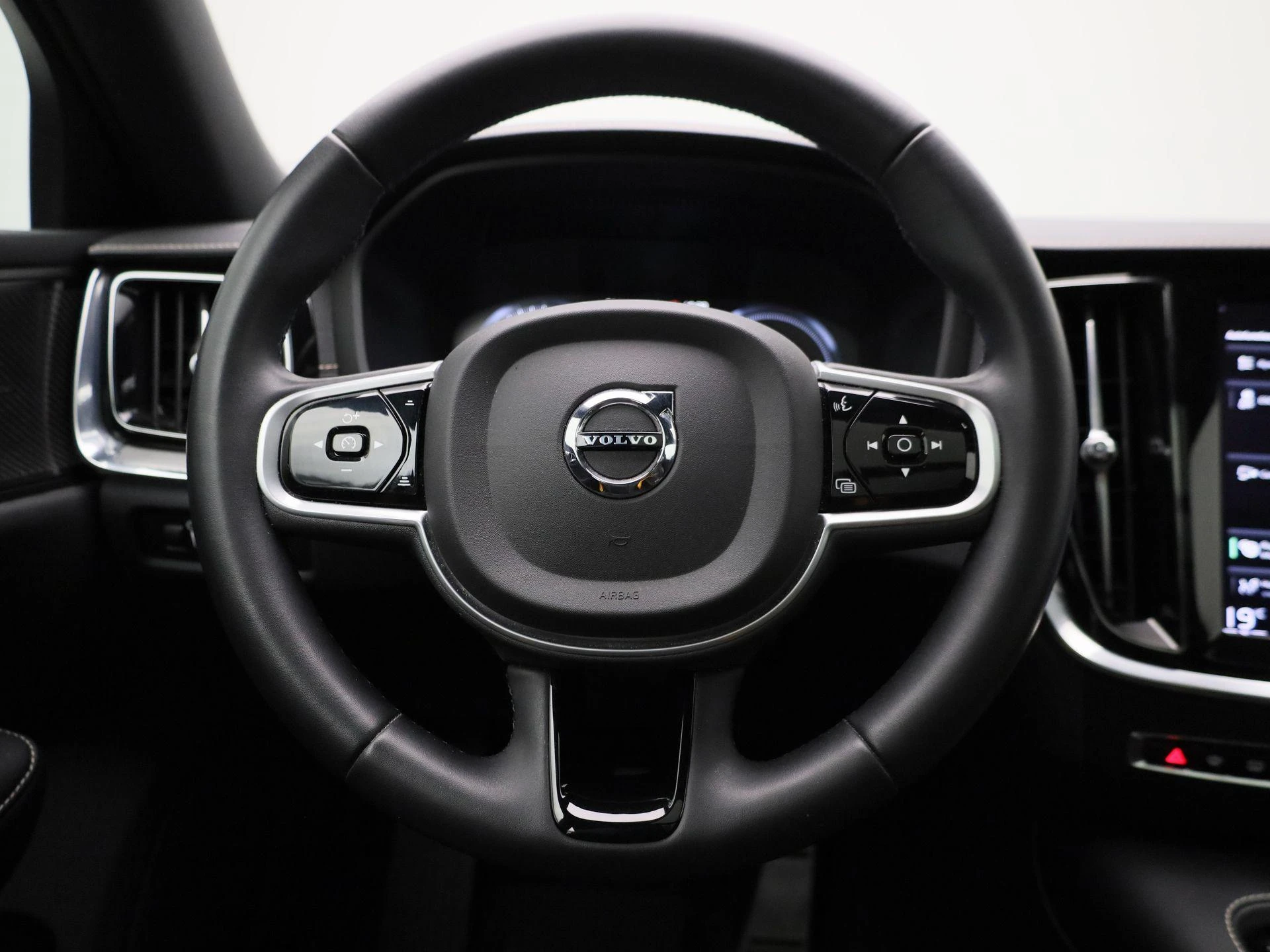 Volvo-V60-image-6