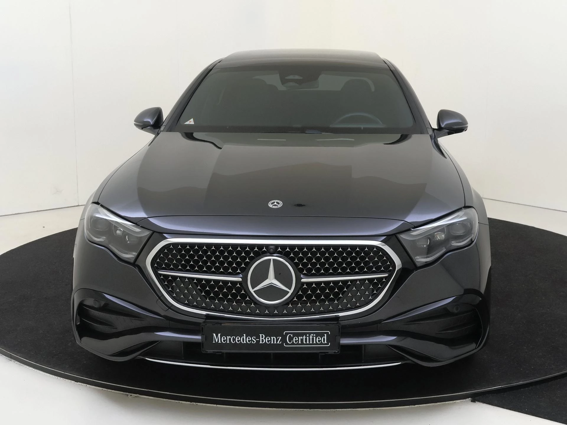 Mercedes-Benz E-Klasse 300 e AMG Line