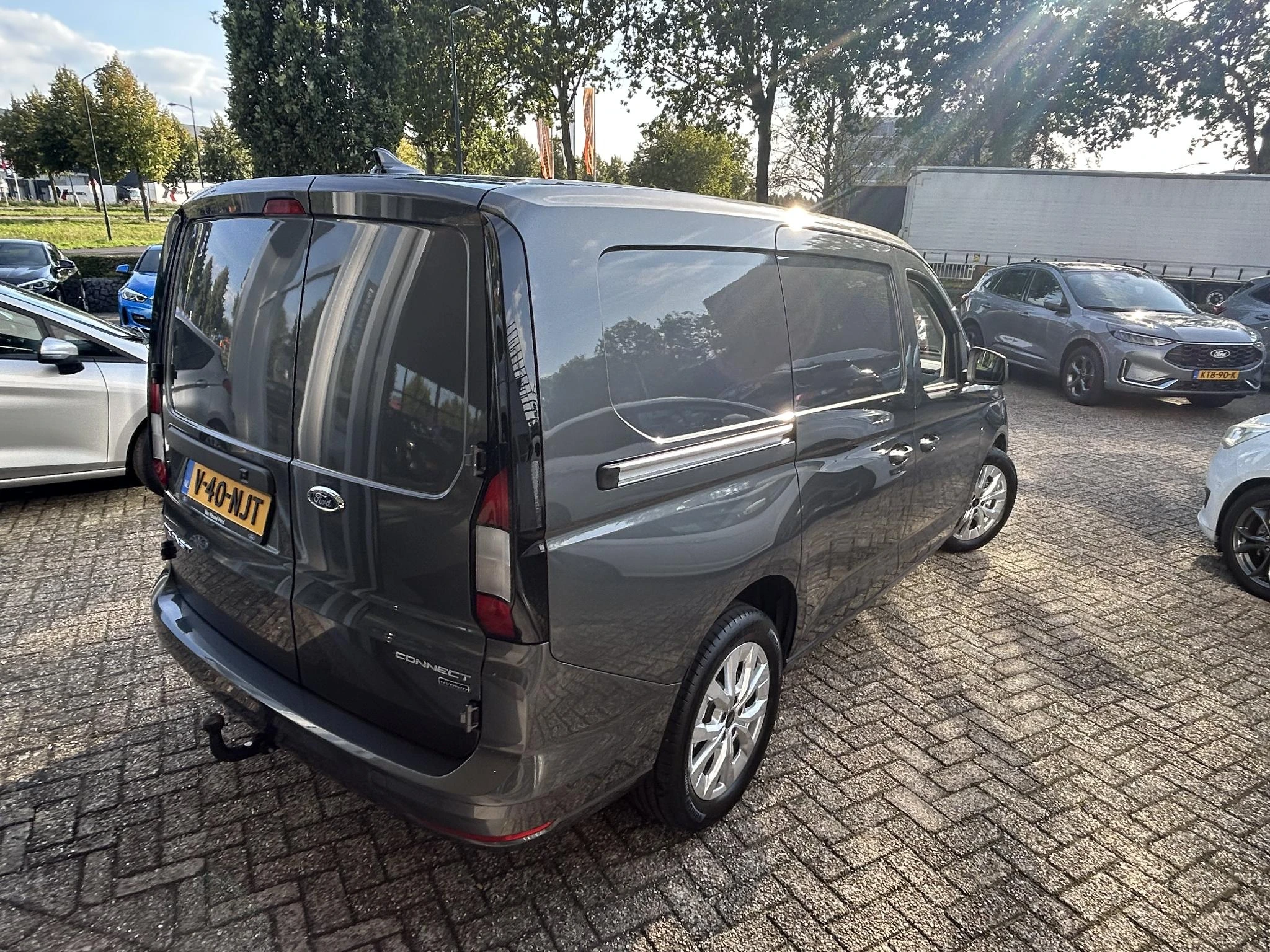 Ford-Transit Connect-image-4
