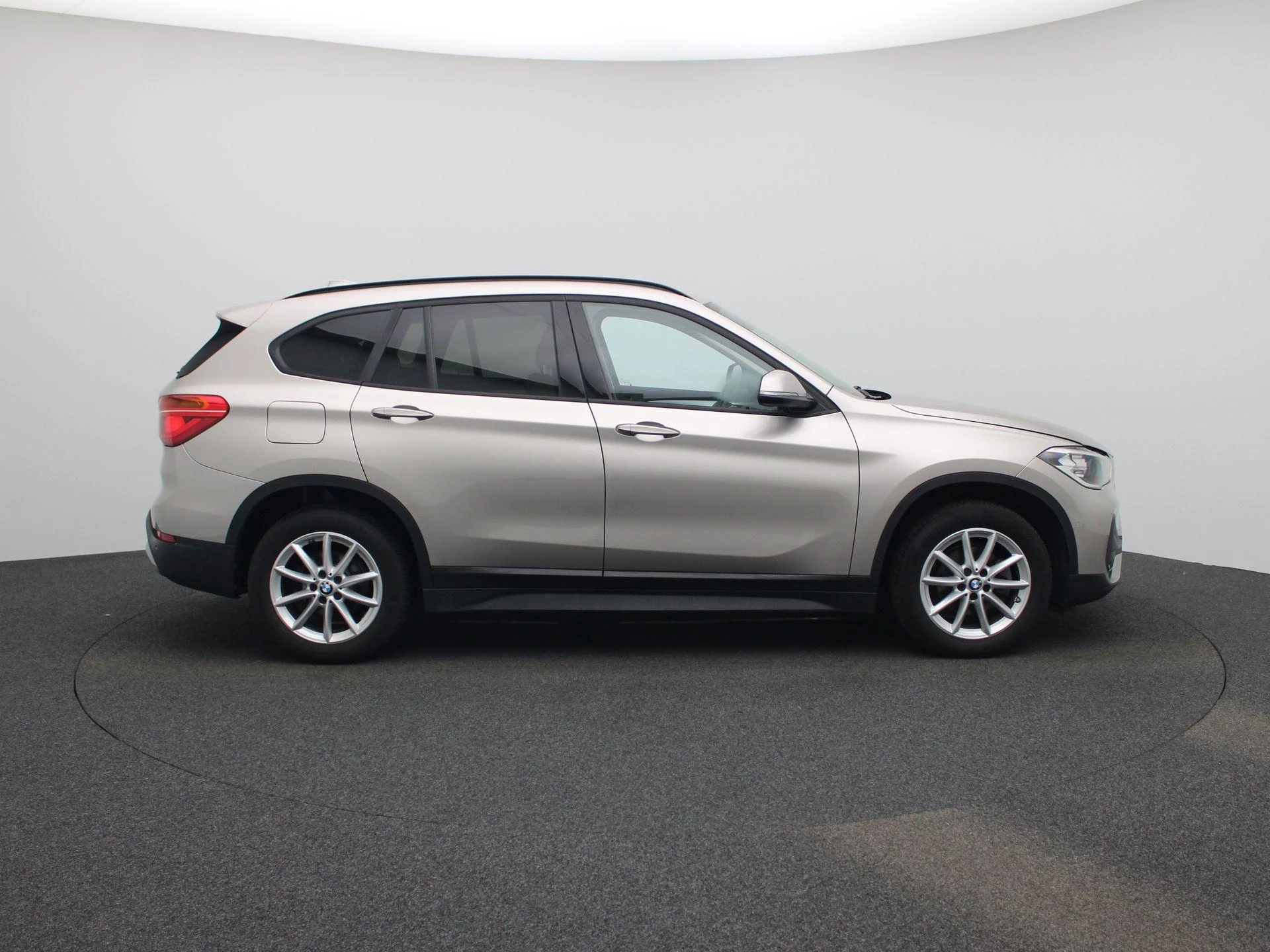 BMW X1 sDrive16dA (85 kW)