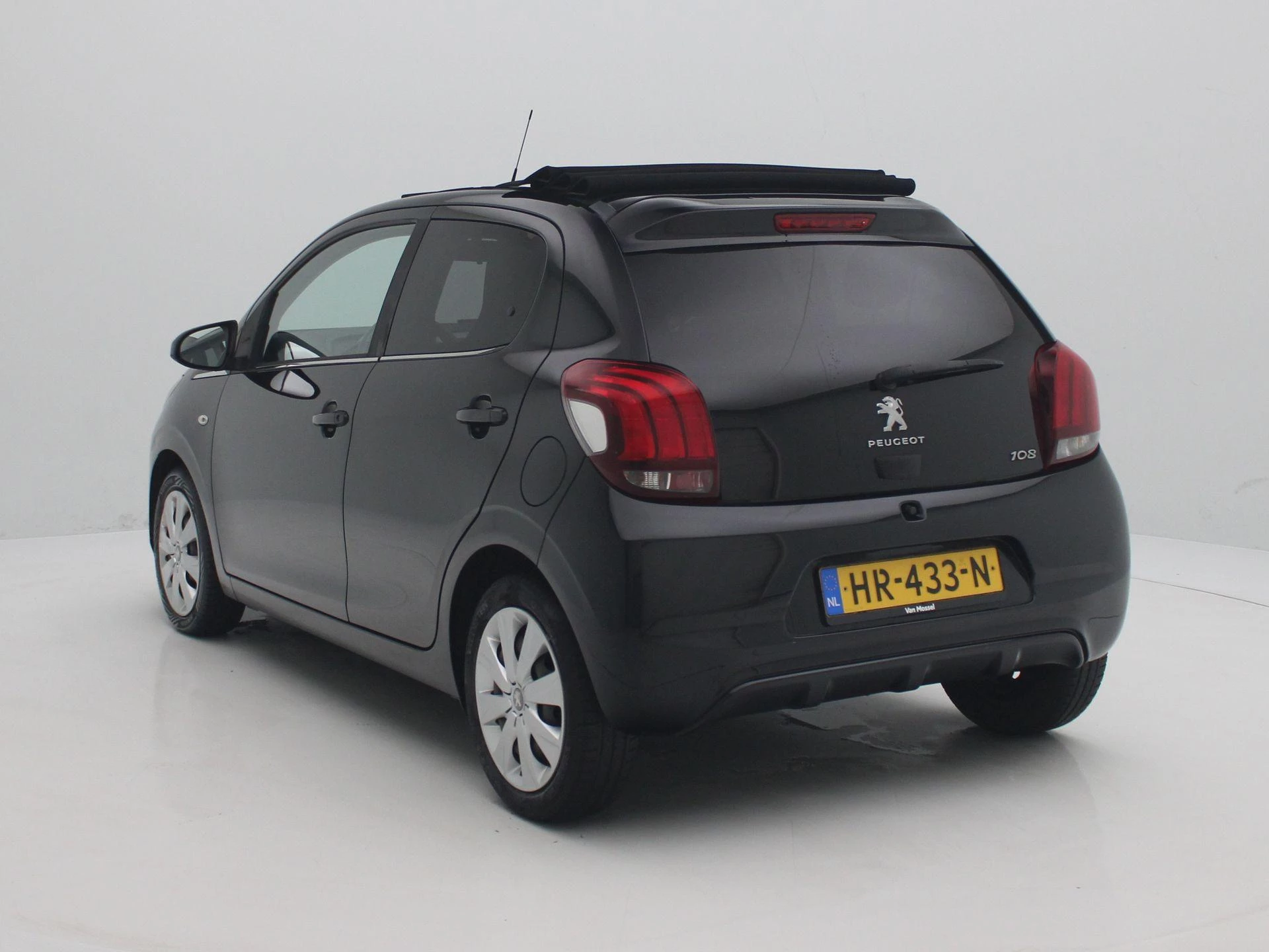 Peugeot-108-image-1
