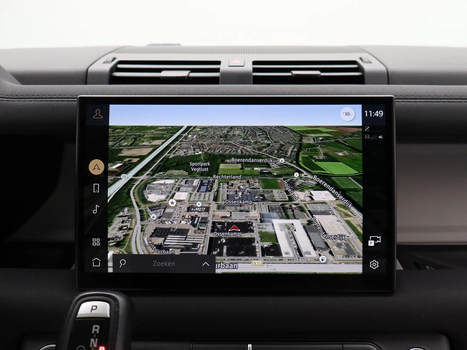 Land Rover-Defender-image-15